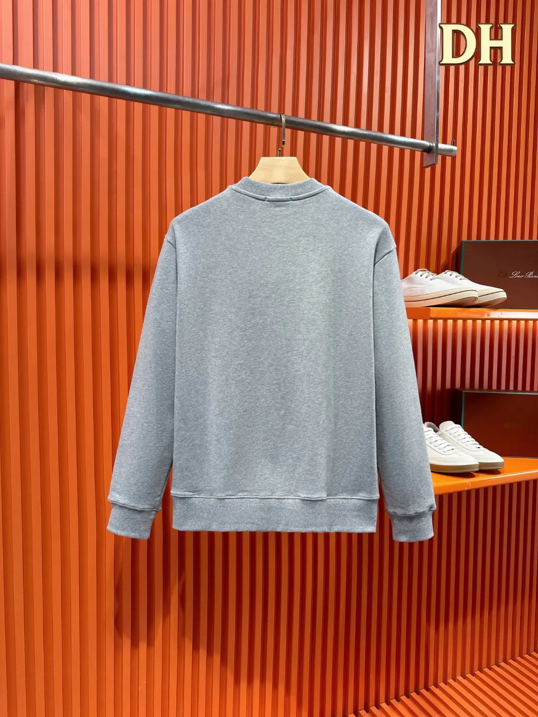 Logo Embroidered Crew-Neck Sweatshirt D19519691 — view 2