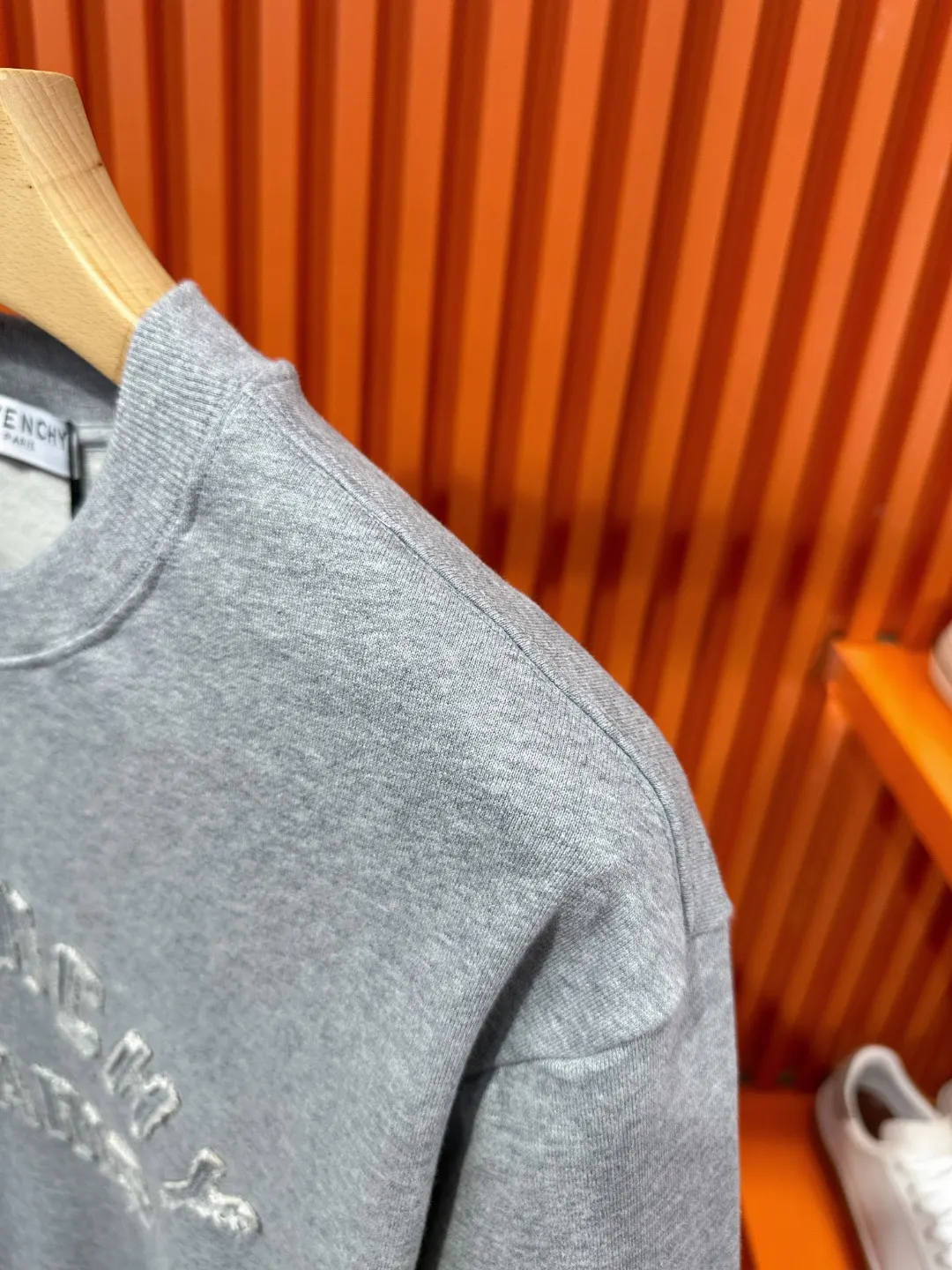 Logo Embroidered Crew-Neck Sweatshirt D19519691 — view 9