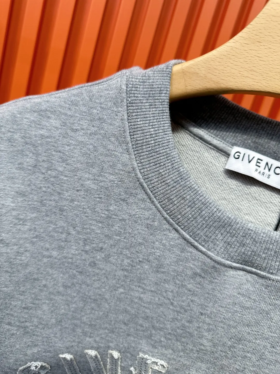 Logo Embroidered Crew-Neck Sweatshirt D19519691 — view 10
