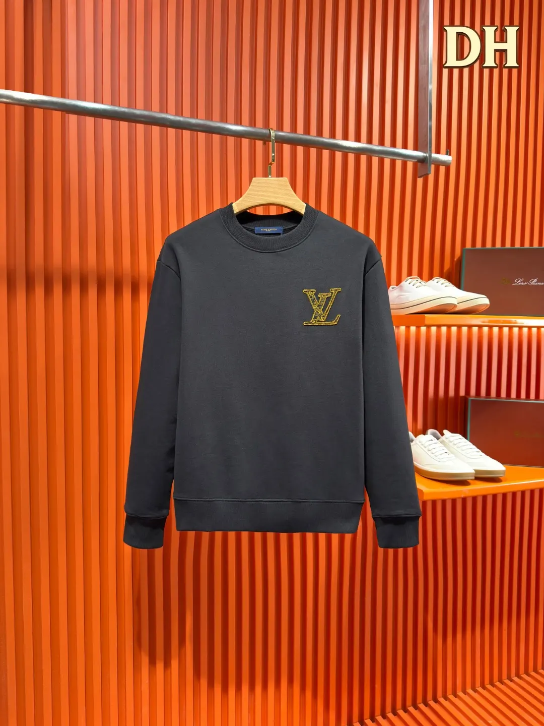 Embroidered Logo Cotton Crew-Neck Sweatshirt D19519705