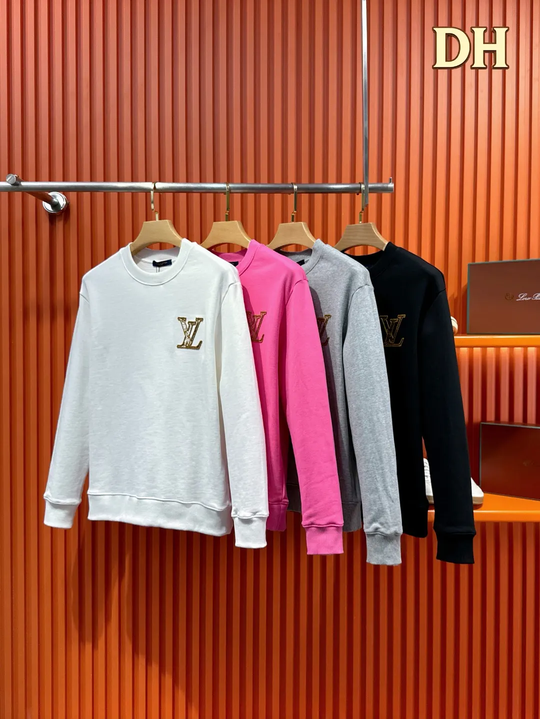 Embroidered Logo Cotton Crew-Neck Sweatshirt D19519705 — view 3