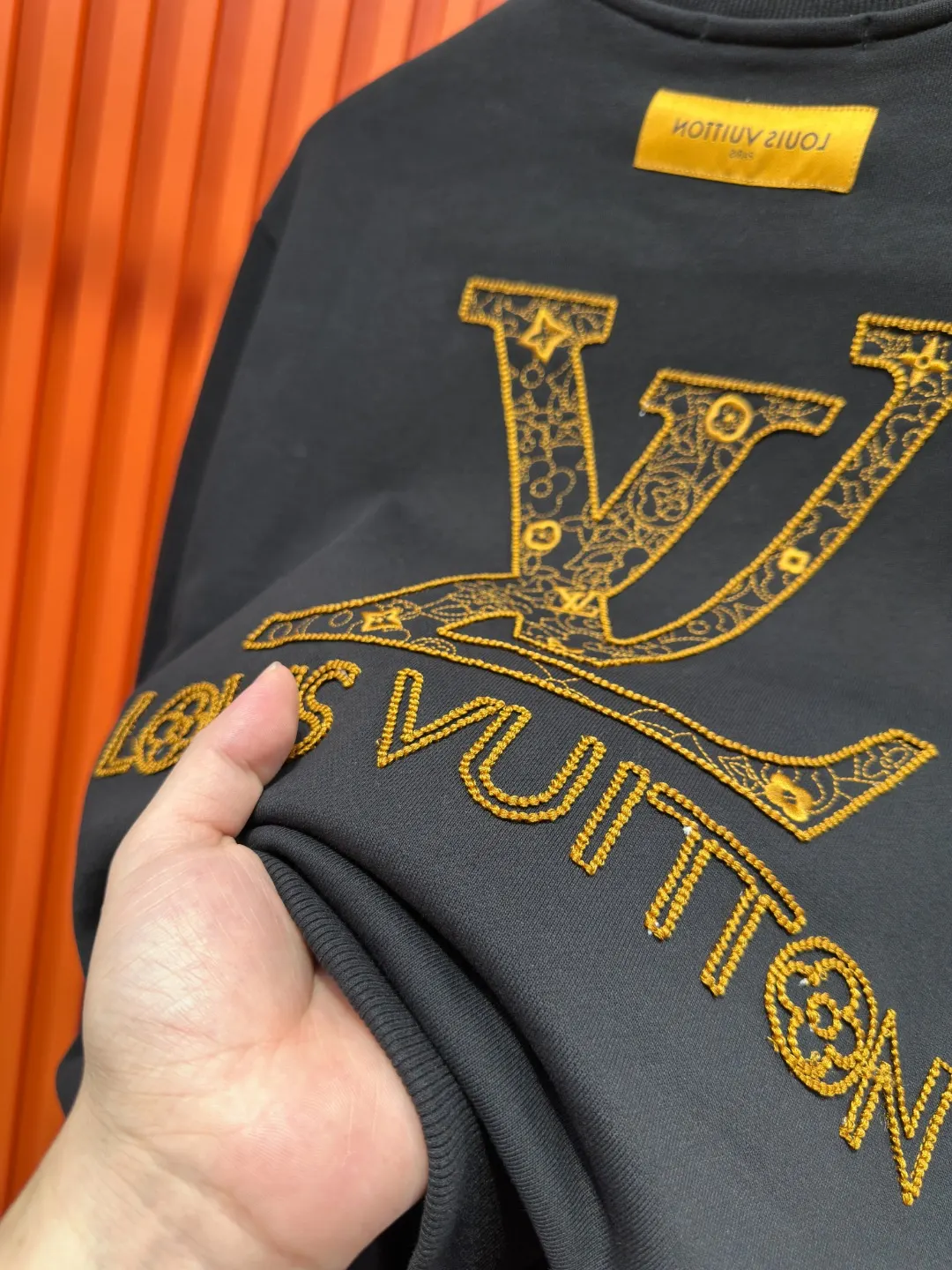 Embroidered Logo Cotton Crew-Neck Sweatshirt D19519705 — view 7