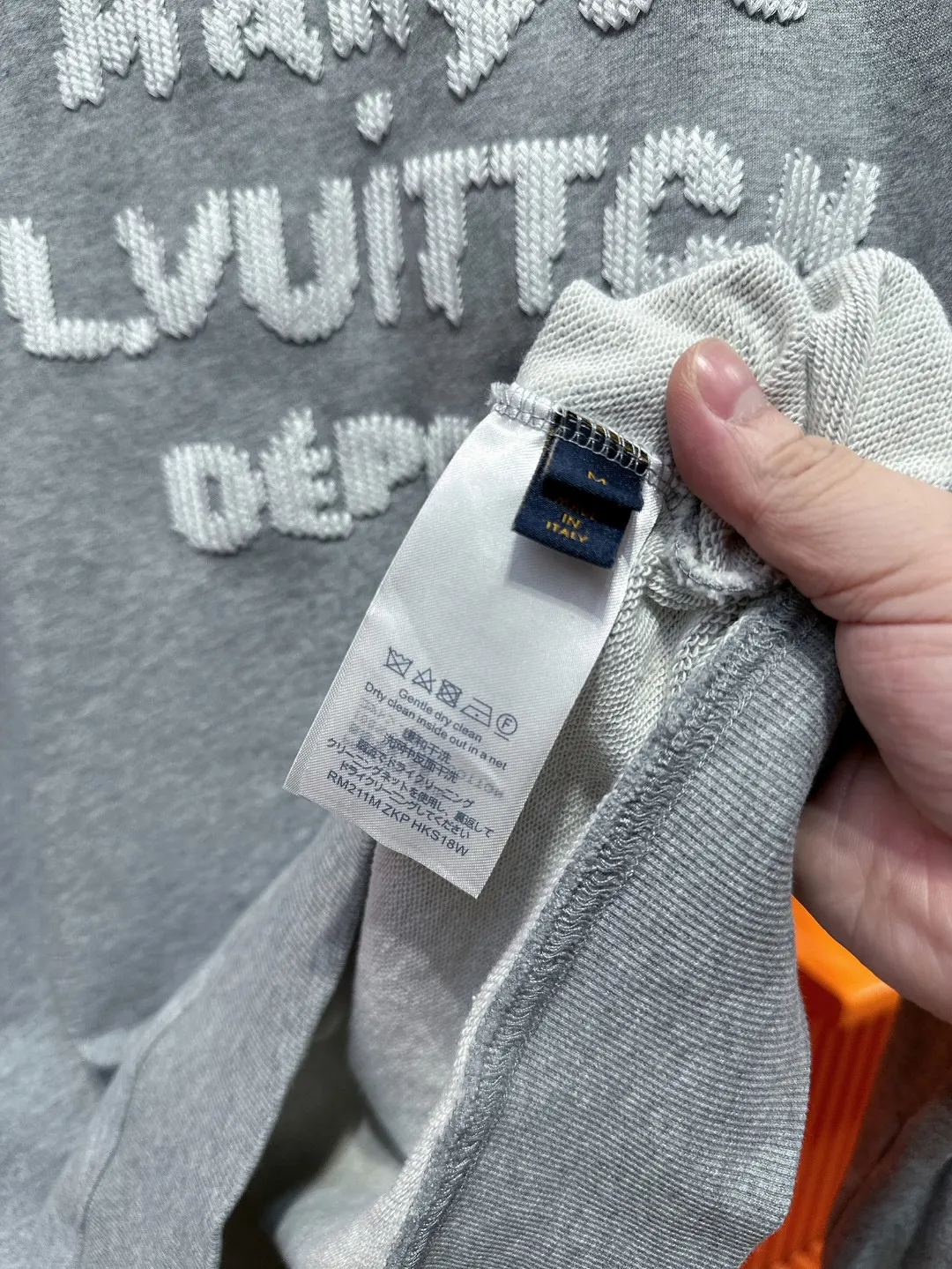 Embroidered Logo Crew-Neck Sweatshirt D19519709 — view 11