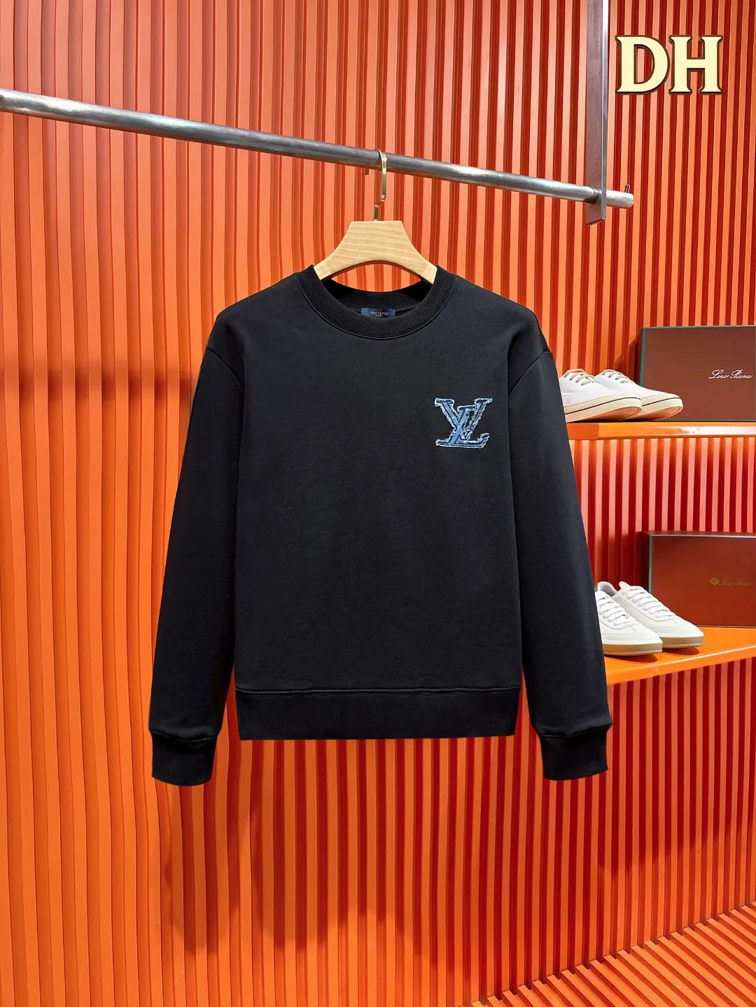 Logo Patch Embroidered Cotton Sweatshirt D20519707