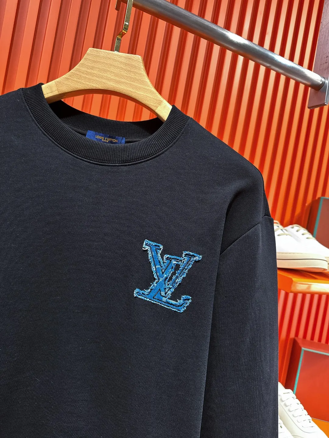Logo Patch Embroidered Cotton Sweatshirt D20519707 — view 4