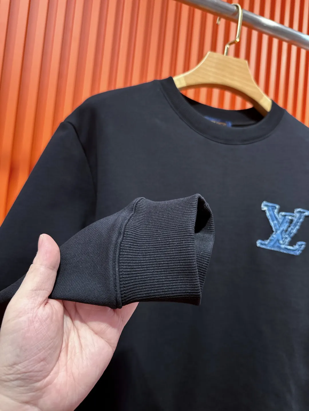 Logo Patch Embroidered Cotton Sweatshirt D20519707 — view 10