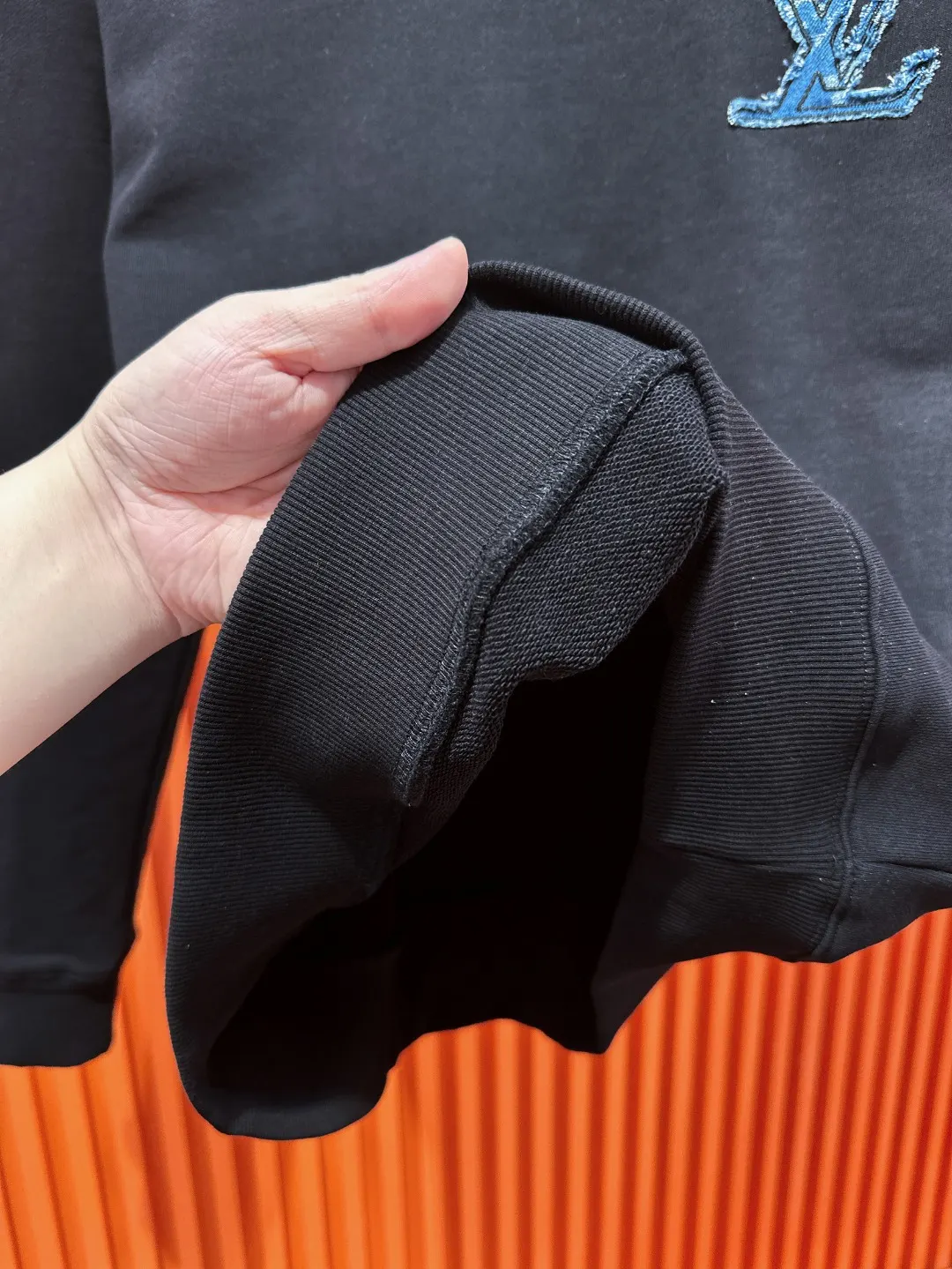 Logo Patch Embroidered Cotton Sweatshirt D20519707 — view 11