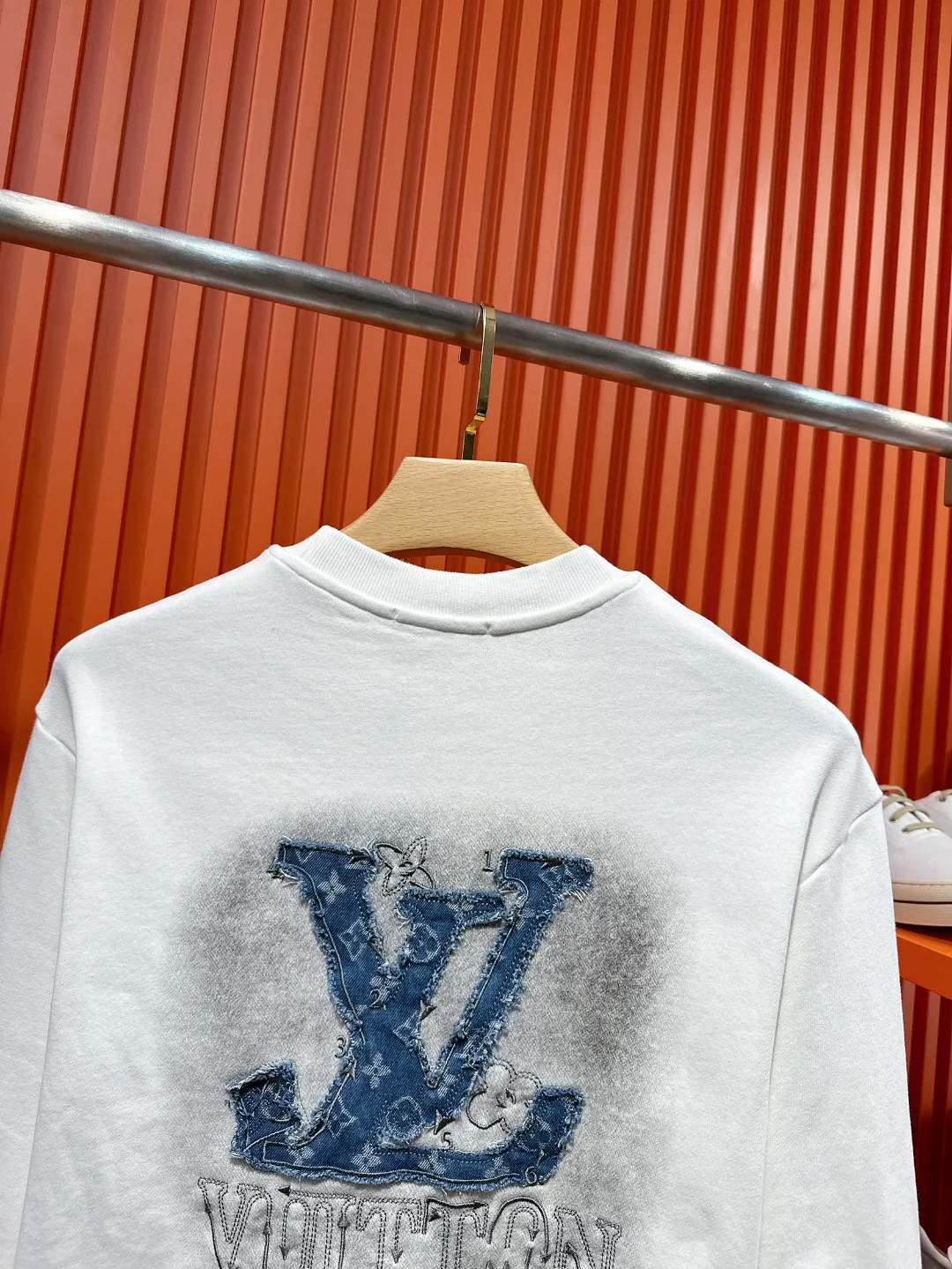 Denim Patch Logo Crew-Neck Sweatshirt D20519708 — view 8