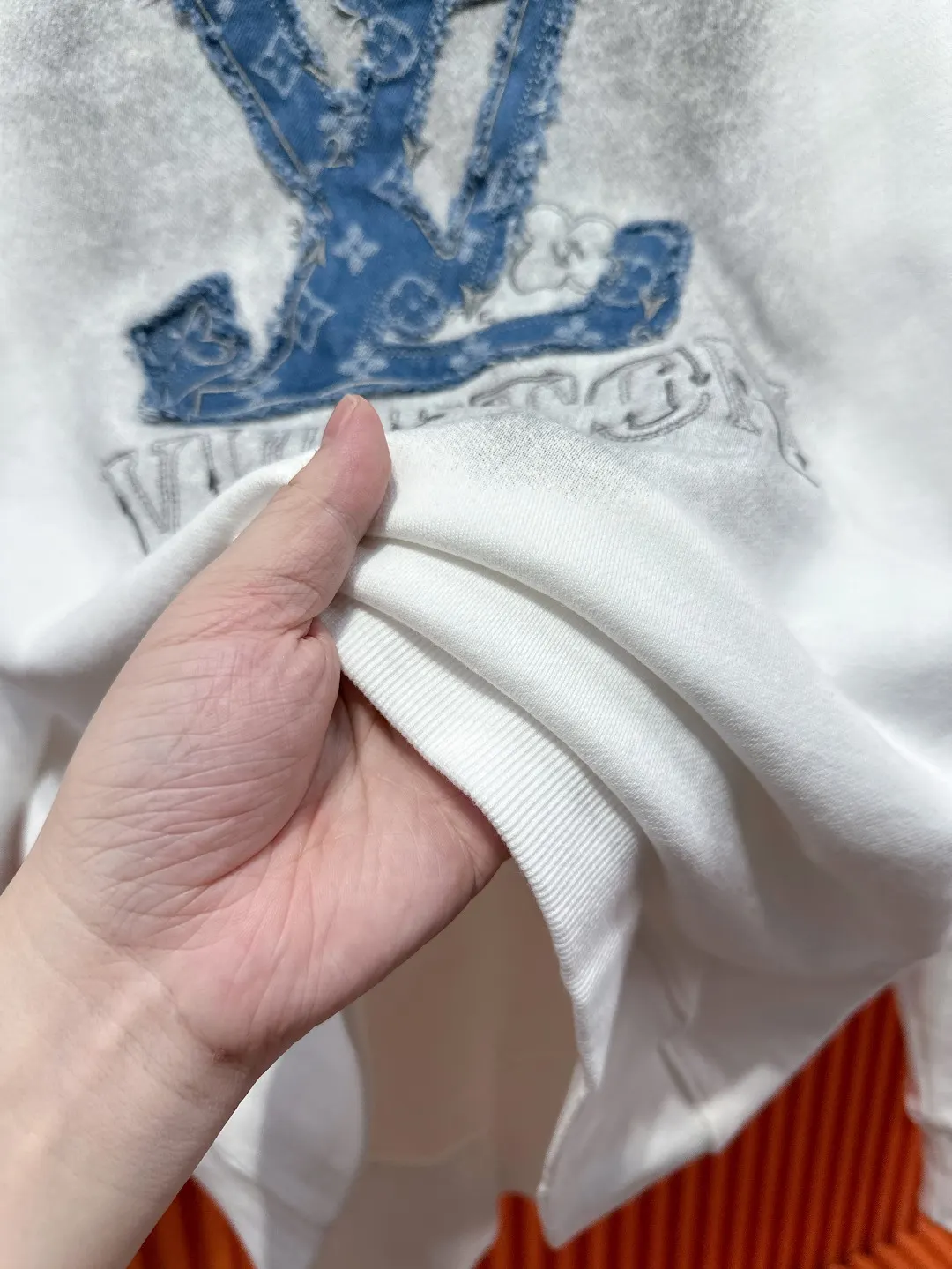 Denim Patch Logo Crew-Neck Sweatshirt D20519708 — view 9