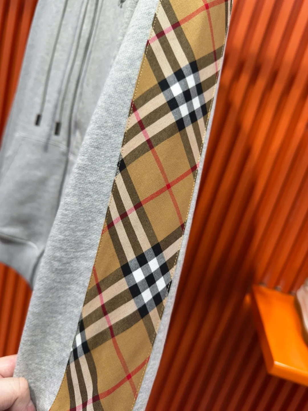 Vintage Check Panel Zip-Up Hoodie D23519722 — view 8