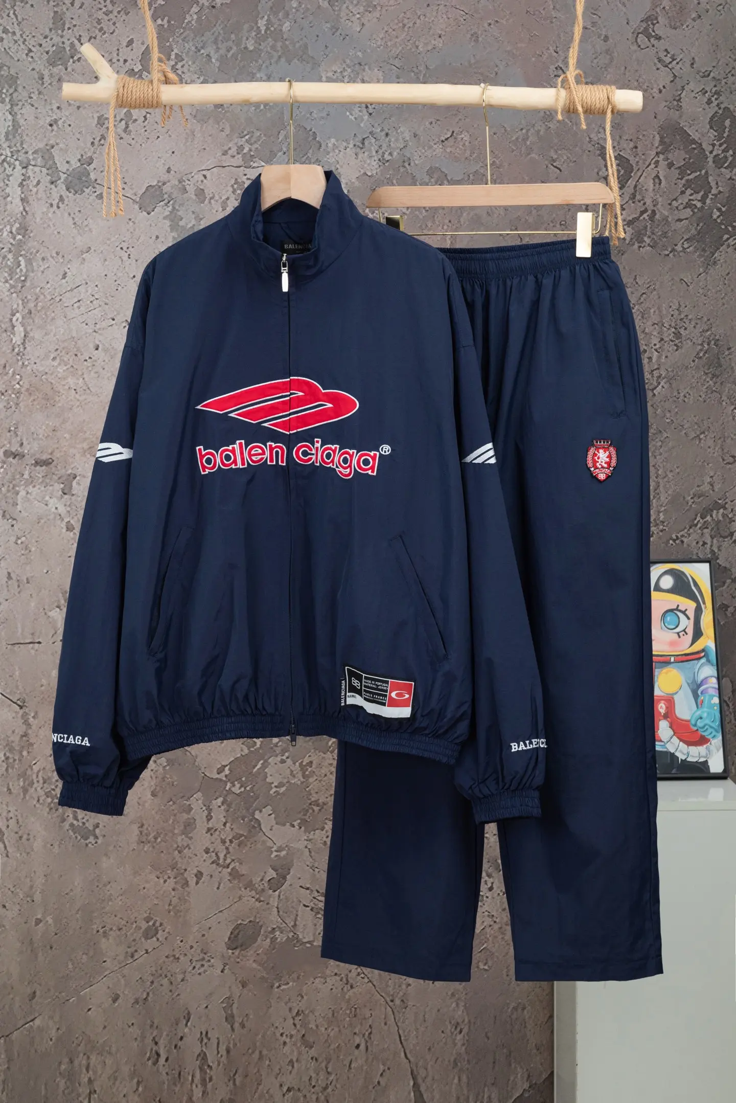 Embroidered Logo Waterproof Track Jacket D24019785 — view 3