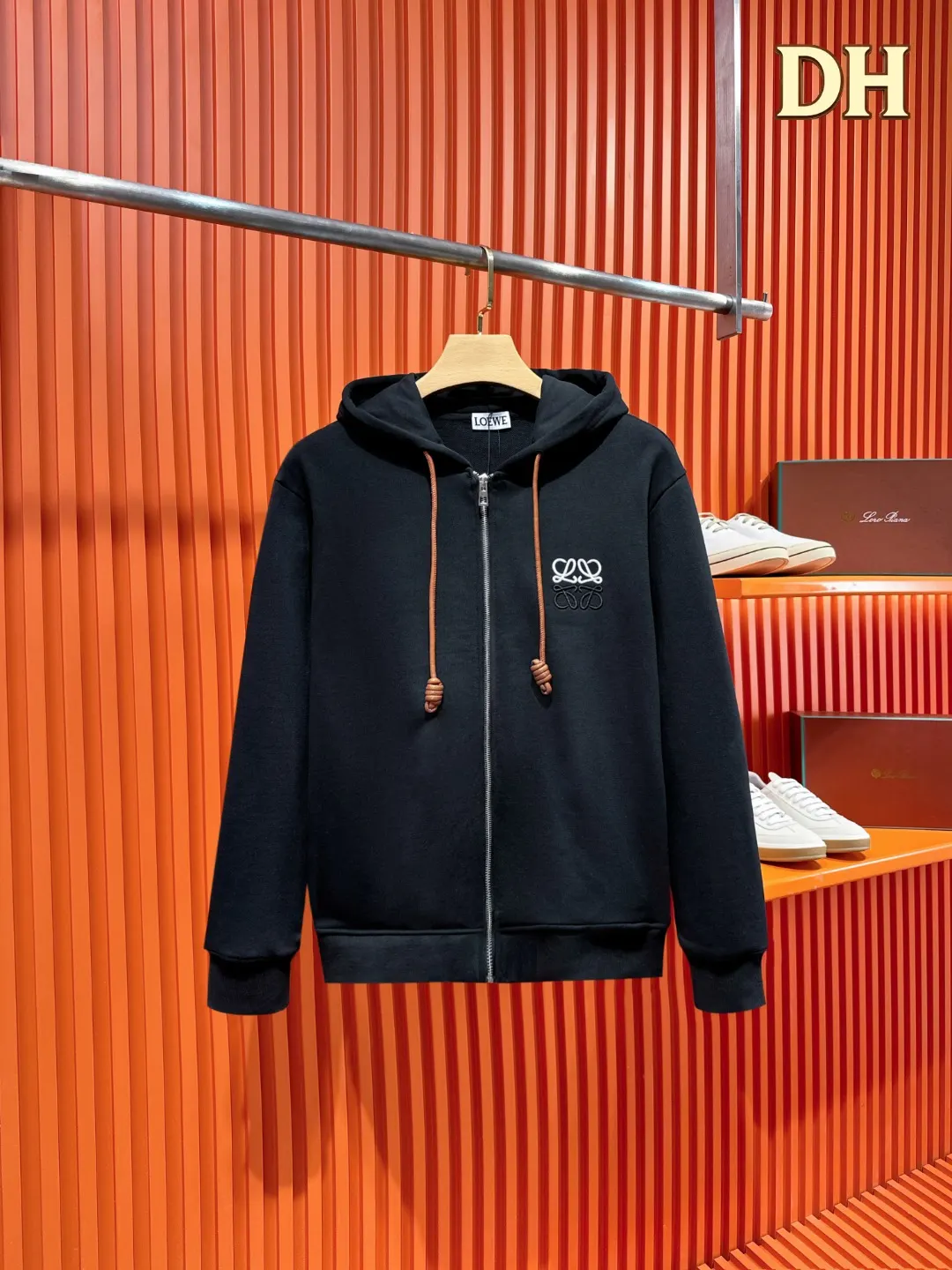 Anagram Logo Embroidered Zip-Up Hoodie D24519716