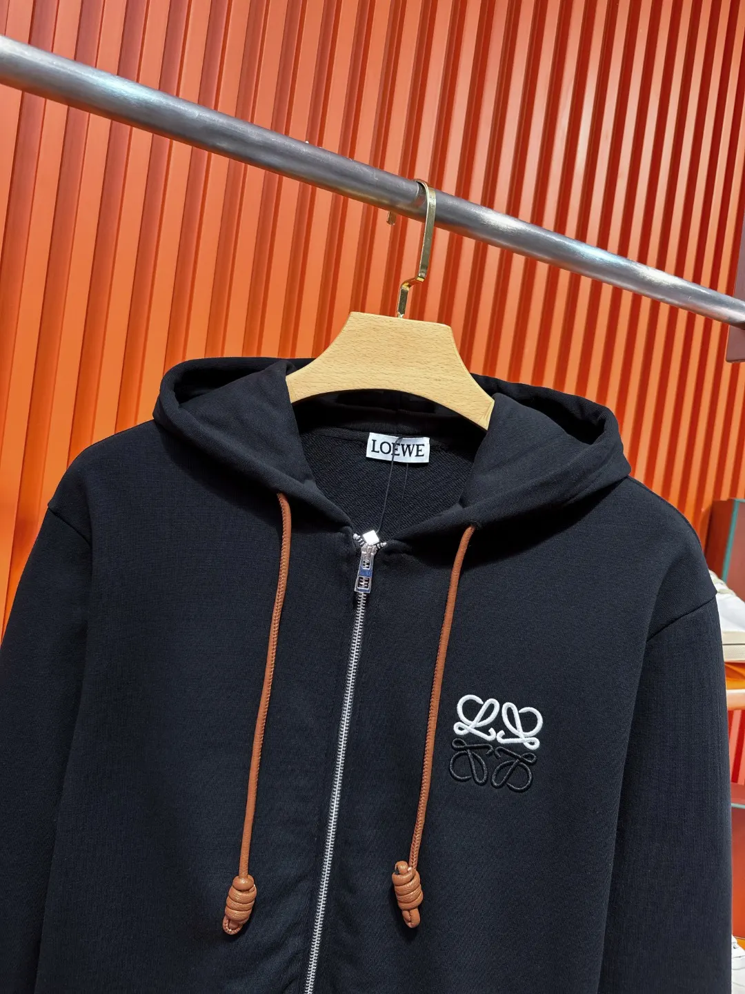 Anagram Logo Embroidered Zip-Up Hoodie D24519716 — view 4