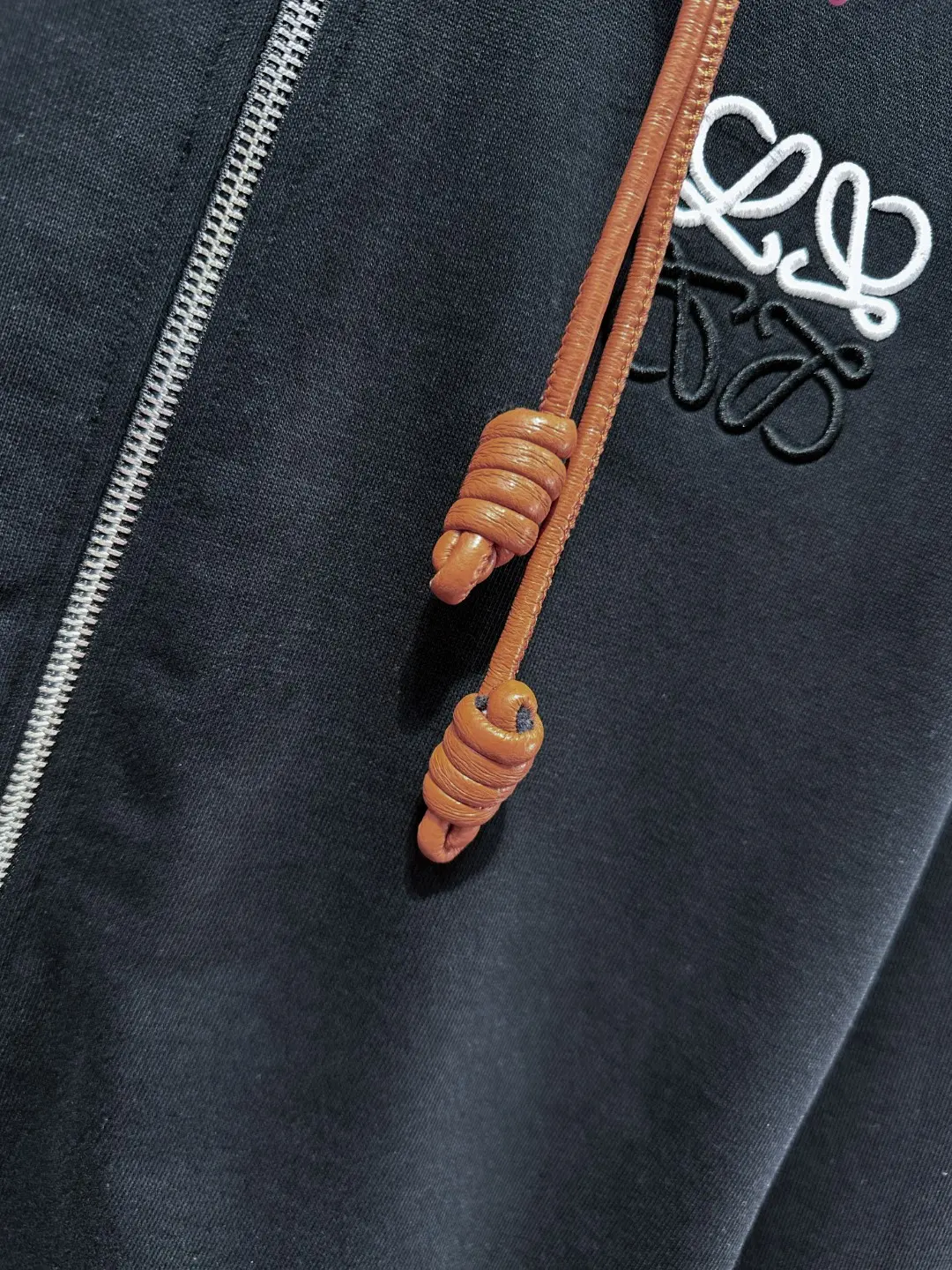 Anagram Logo Embroidered Zip-Up Hoodie D24519716 — view 7