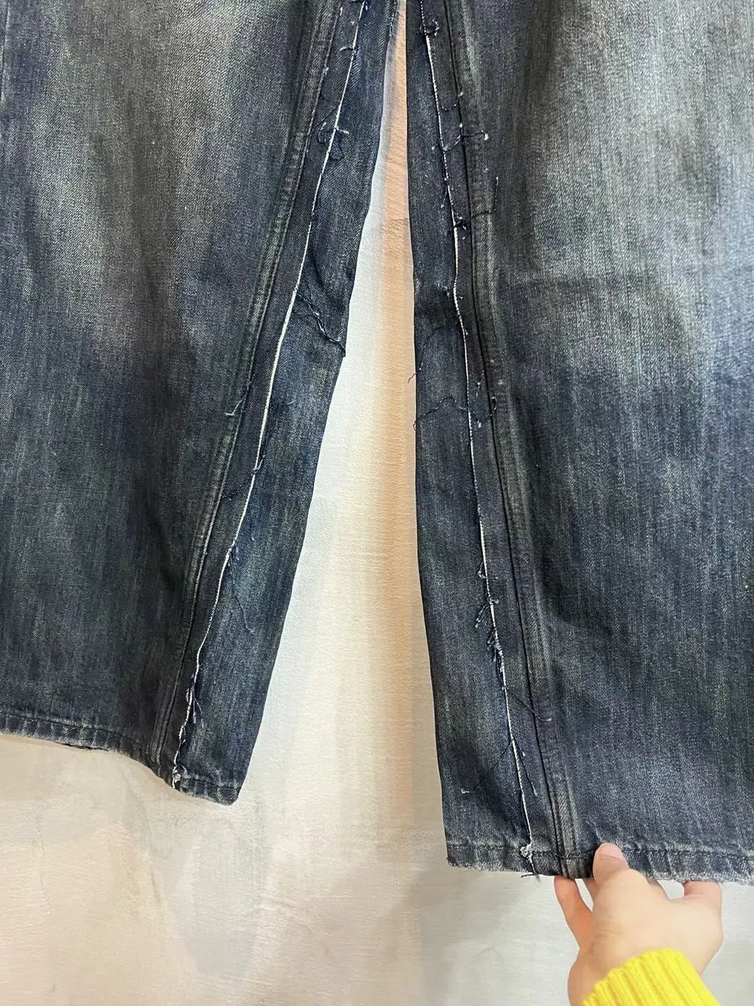 Wide-Leg Panelled Distressed Jeans D24020556 — view 13