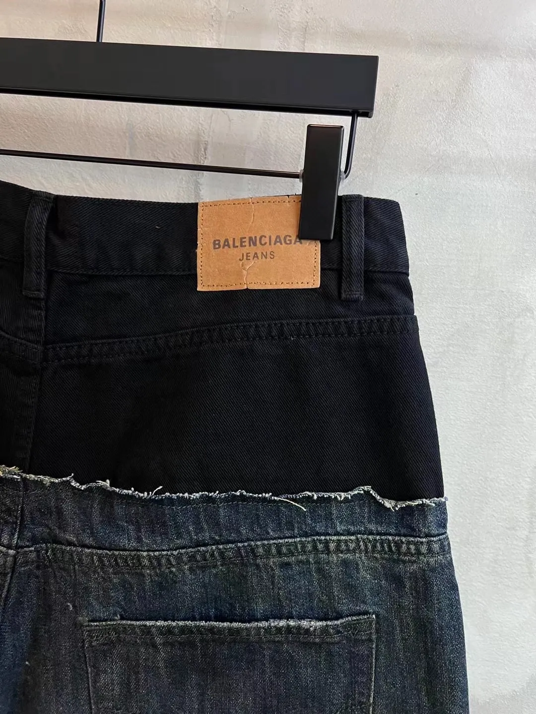 Wide-Leg Panelled Distressed Jeans D24020556 — view 14