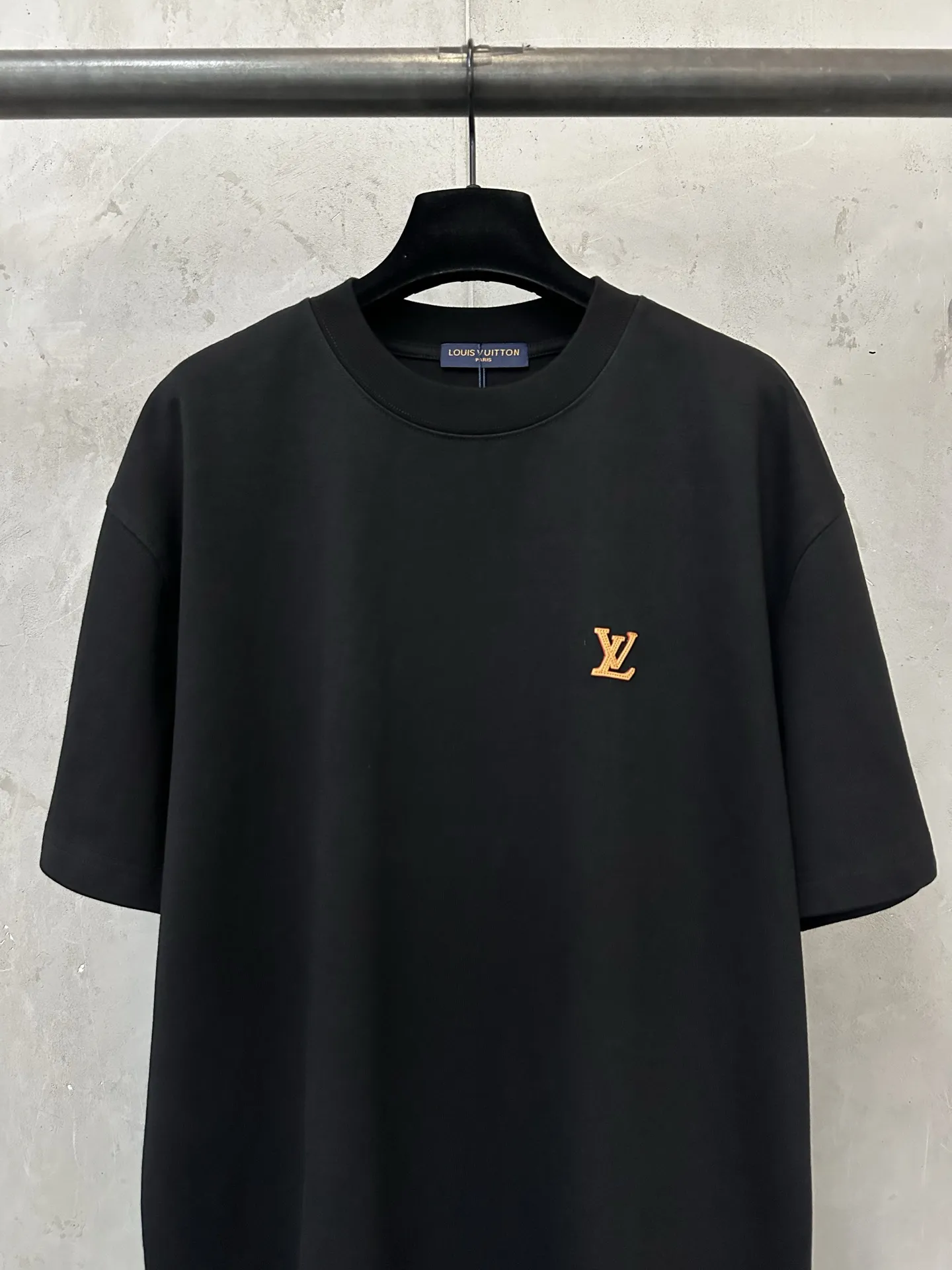 Logo Patch Heavyweight Cotton T-Shirt D21022240 — view 3