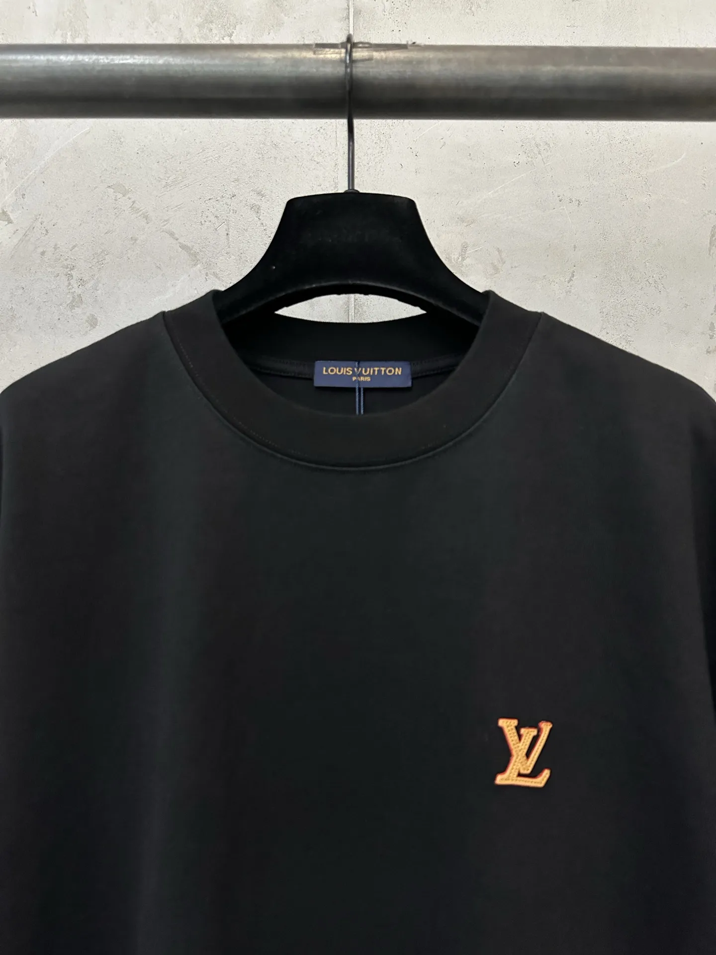 Logo Patch Heavyweight Cotton T-Shirt D21022240 — view 5