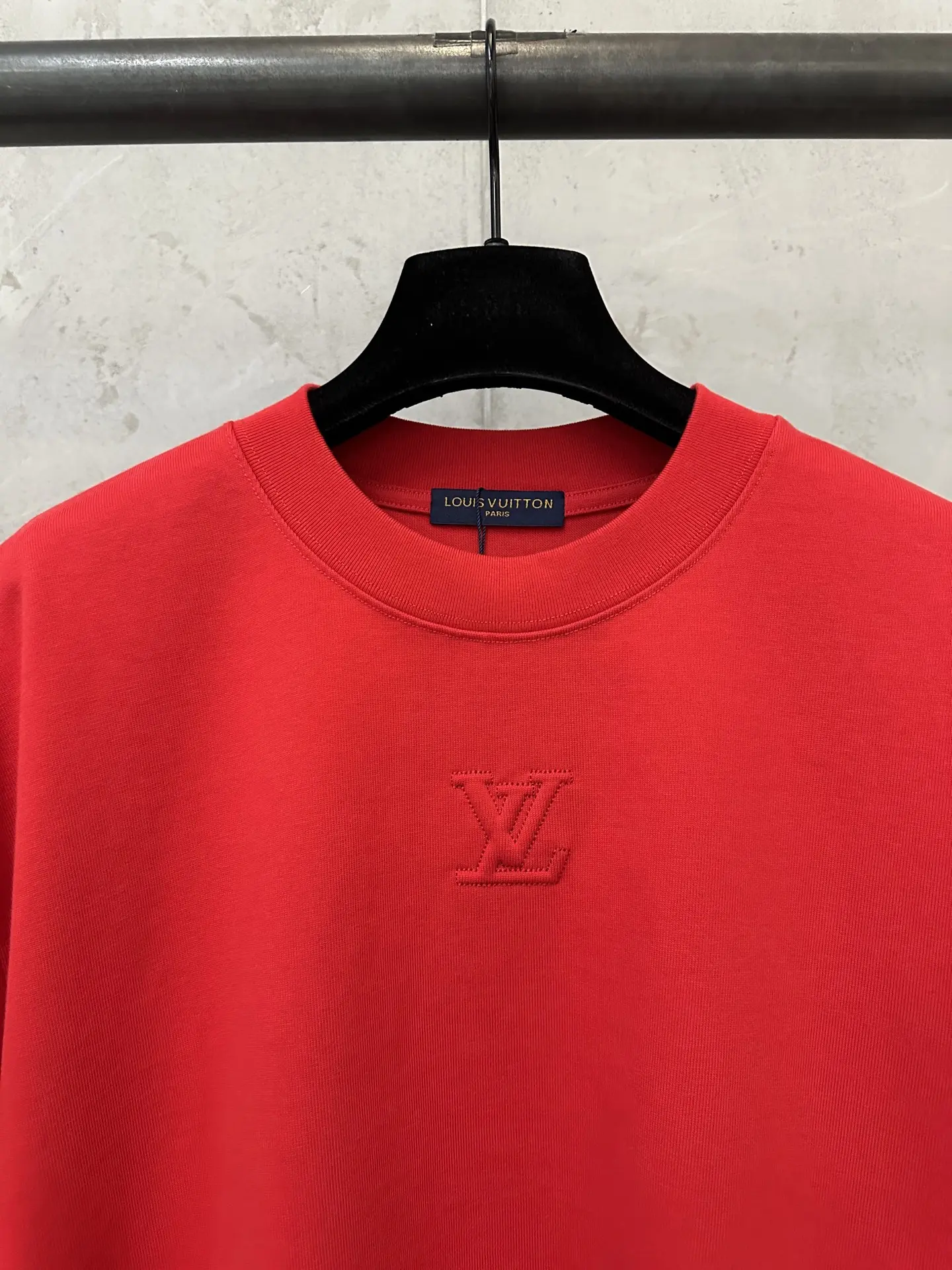 Embossed Logo Heavyweight Cotton T-Shirt D21020487 — view 5