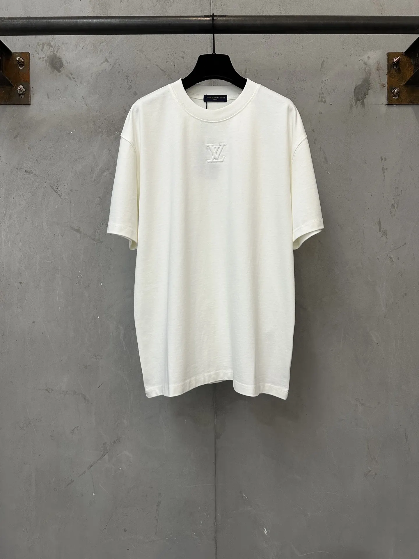 Embossed Logo Heavyweight Cotton T-Shirt D21020486
