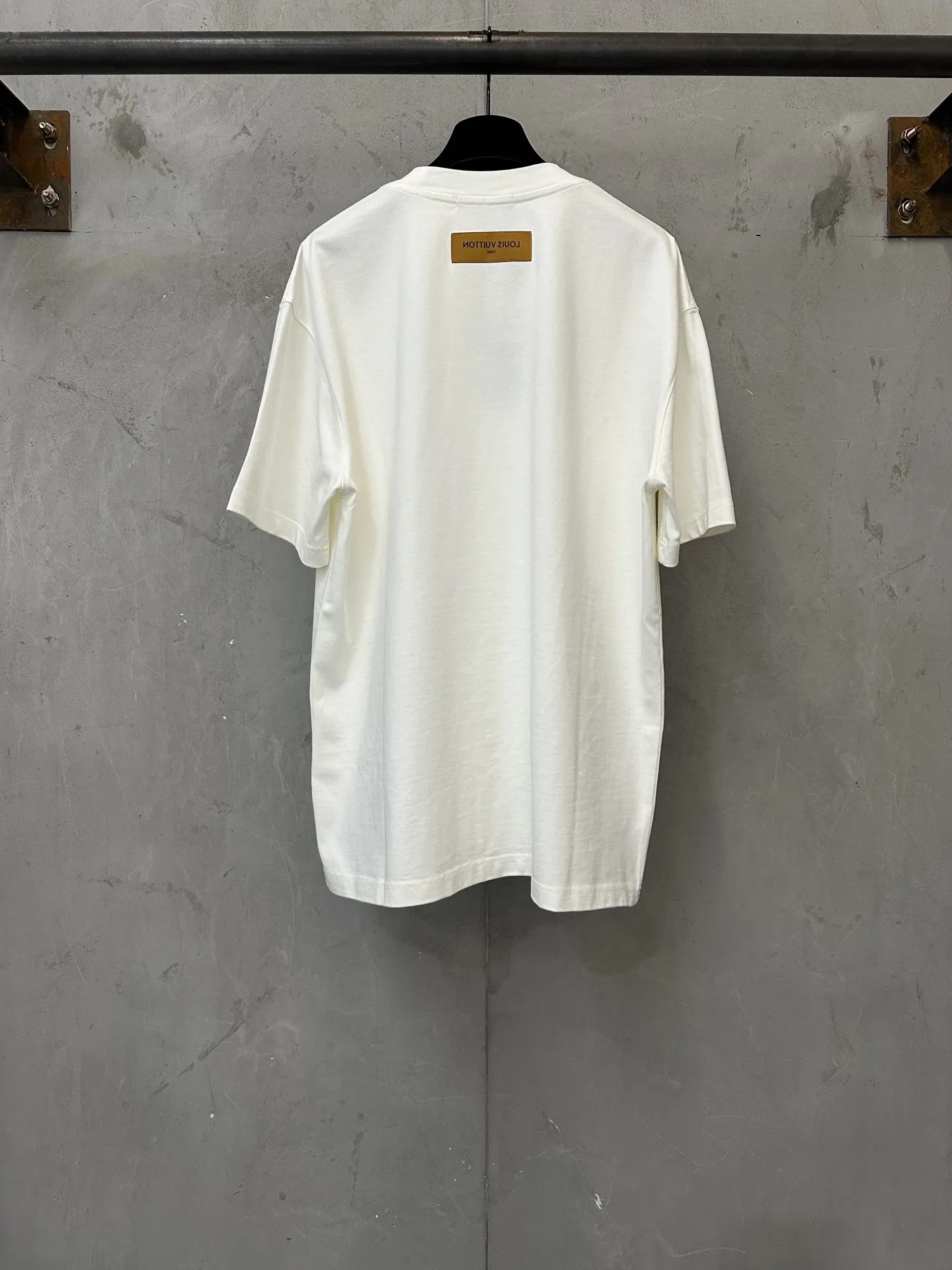 Embossed Logo Heavyweight Cotton T-Shirt D21020486 — view 2