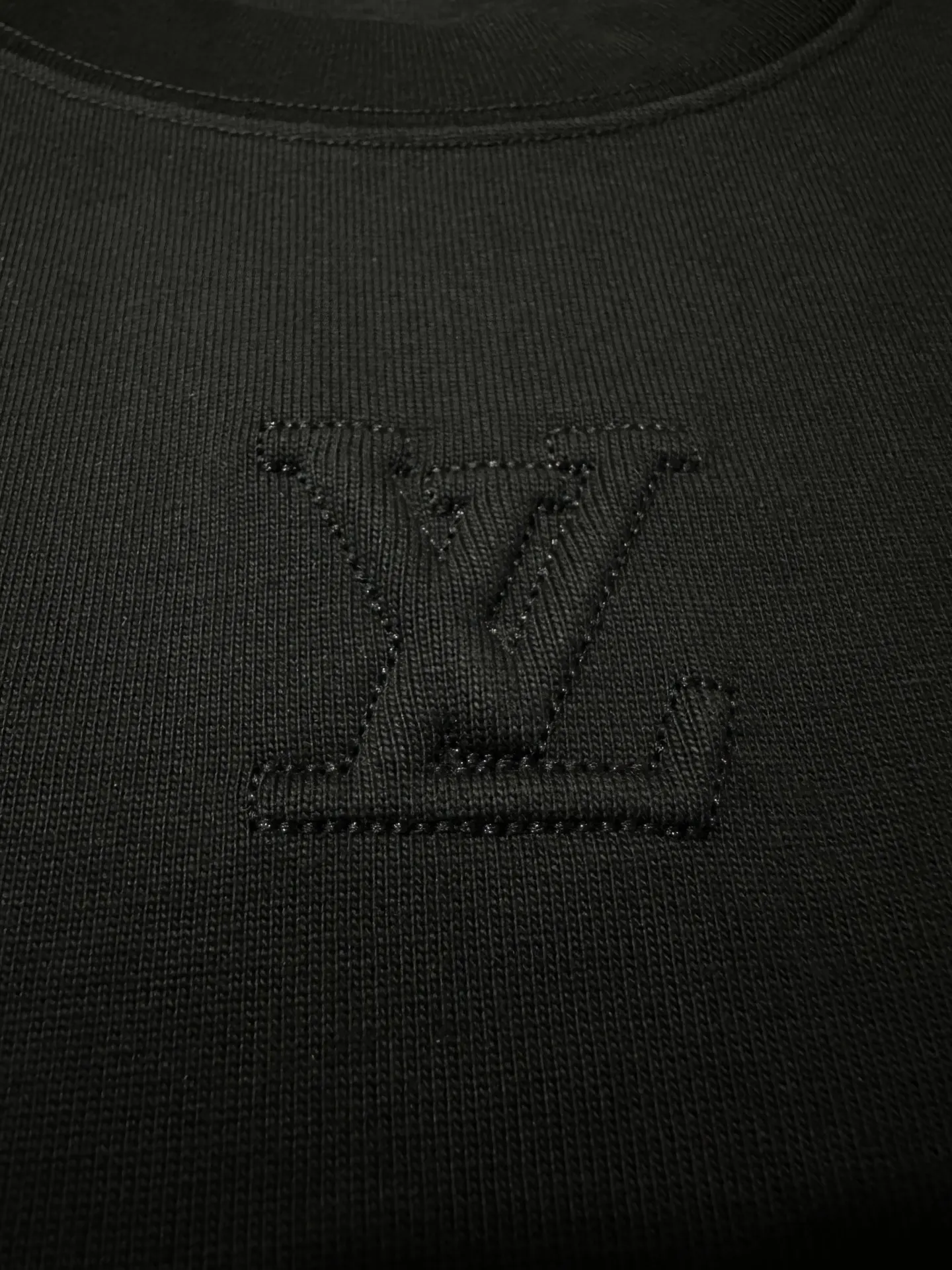 Embossed Logo Heavyweight Cotton T-Shirt D21020484 — view 8
