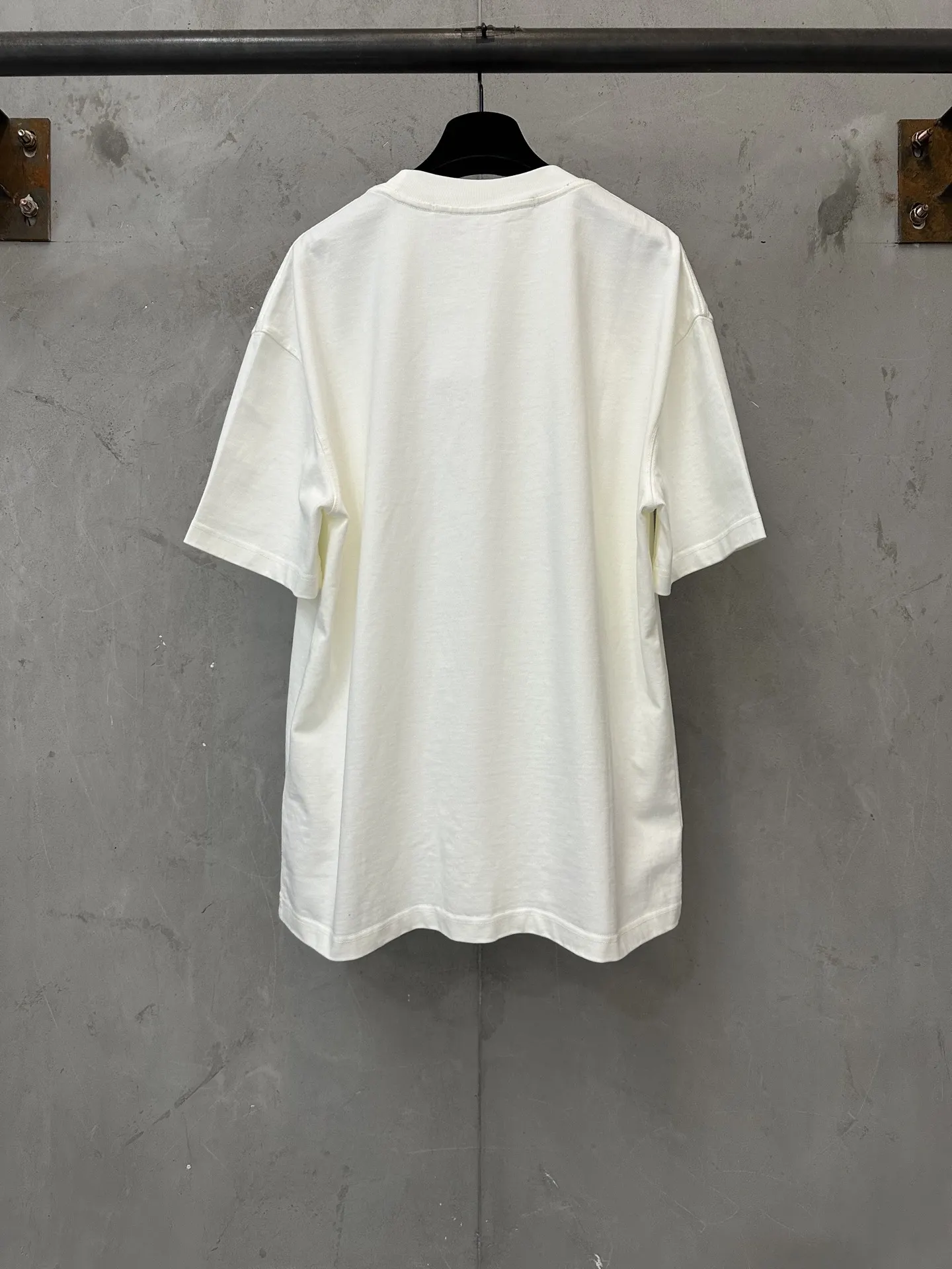 Logo Patch Heavyweight Cotton T-Shirt D21523121 — view 2