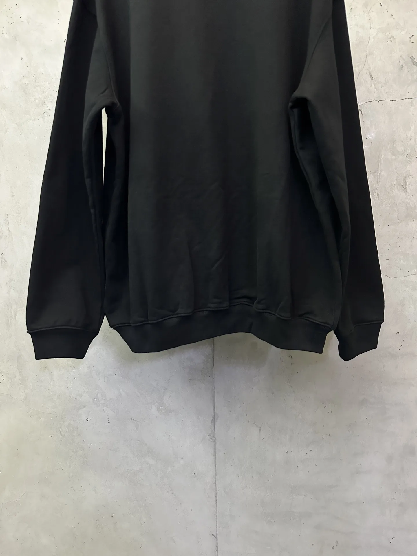 Logo-Print Heavyweight Cotton Sweatshirt D25023107 — view 6