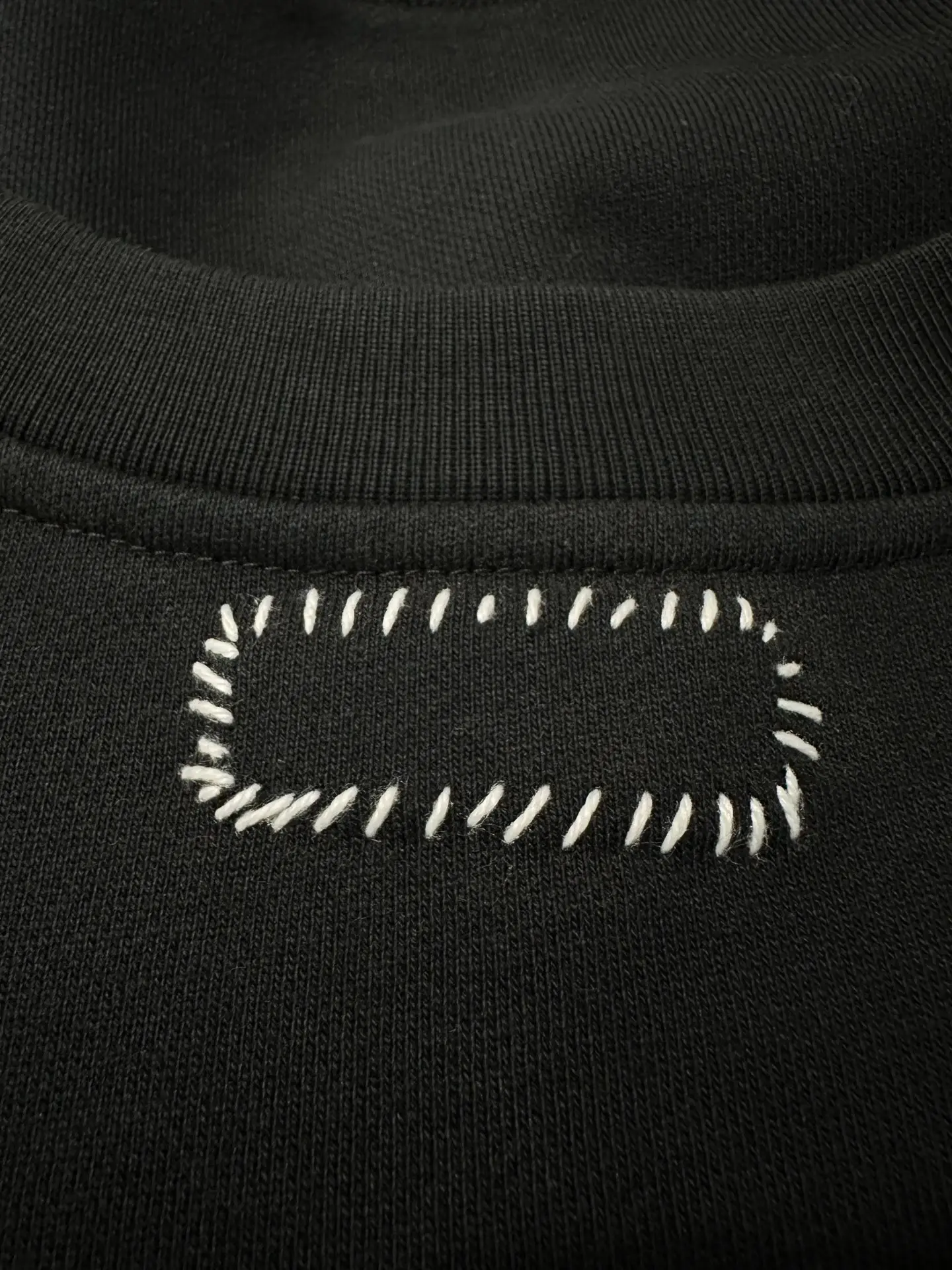 Surf Club Graphic Crew-Neck Sweatshirt D26018826 — view 9