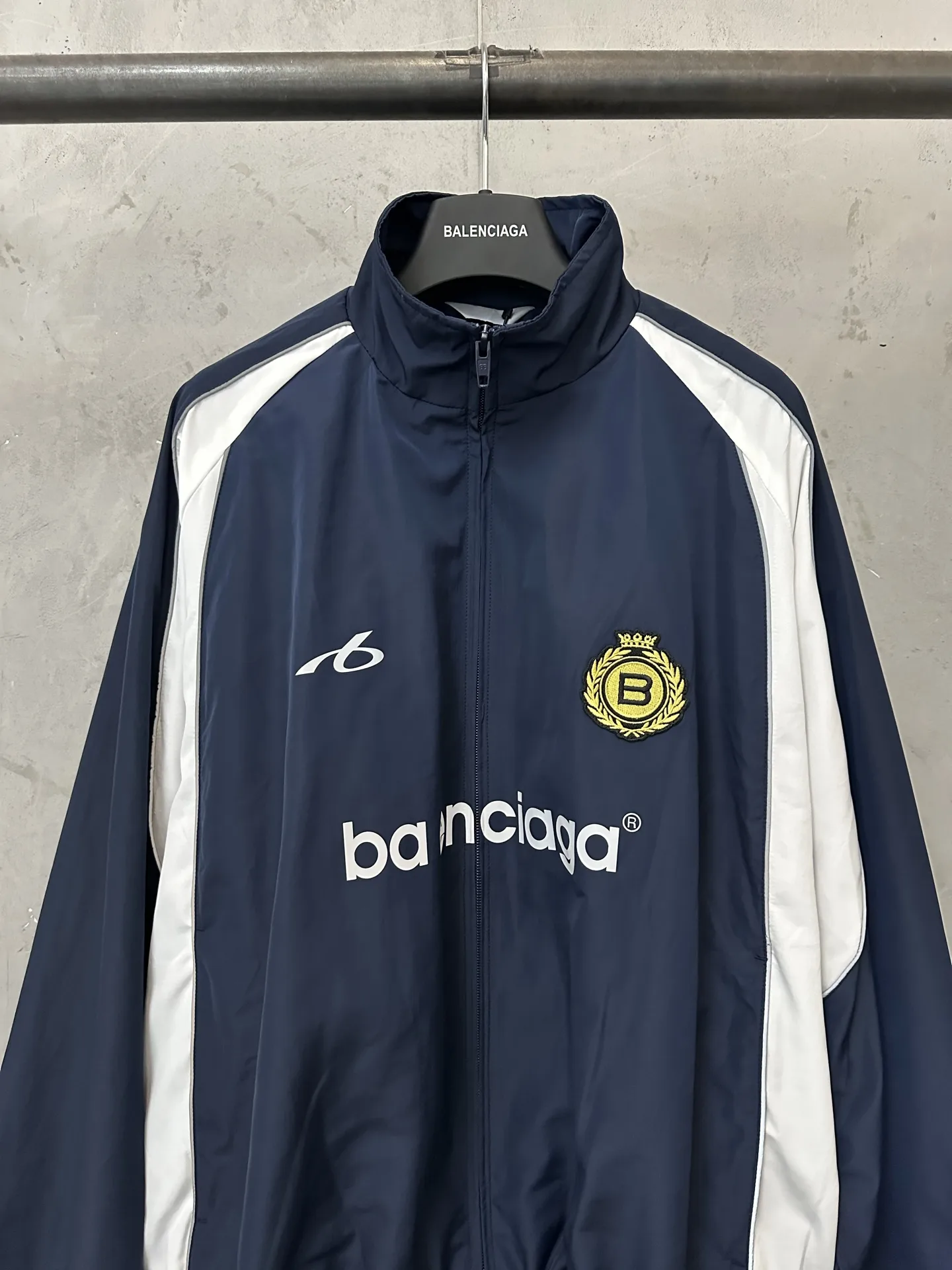 Logo-Print Reflective Nylon Track Jacket D33022212 — view 3