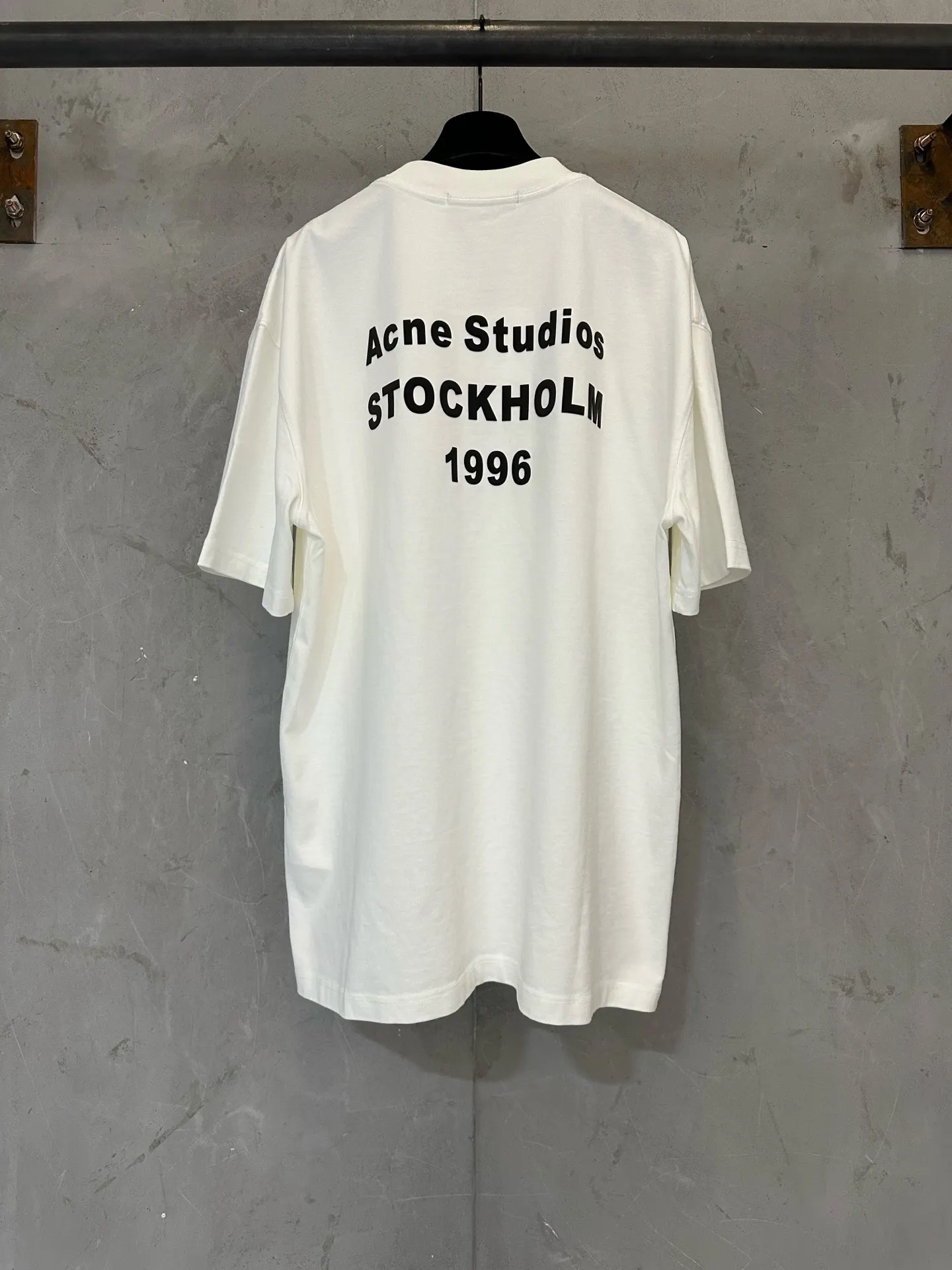 Logo-Print Heavyweight Cotton T-Shirt D22011900 — view 2
