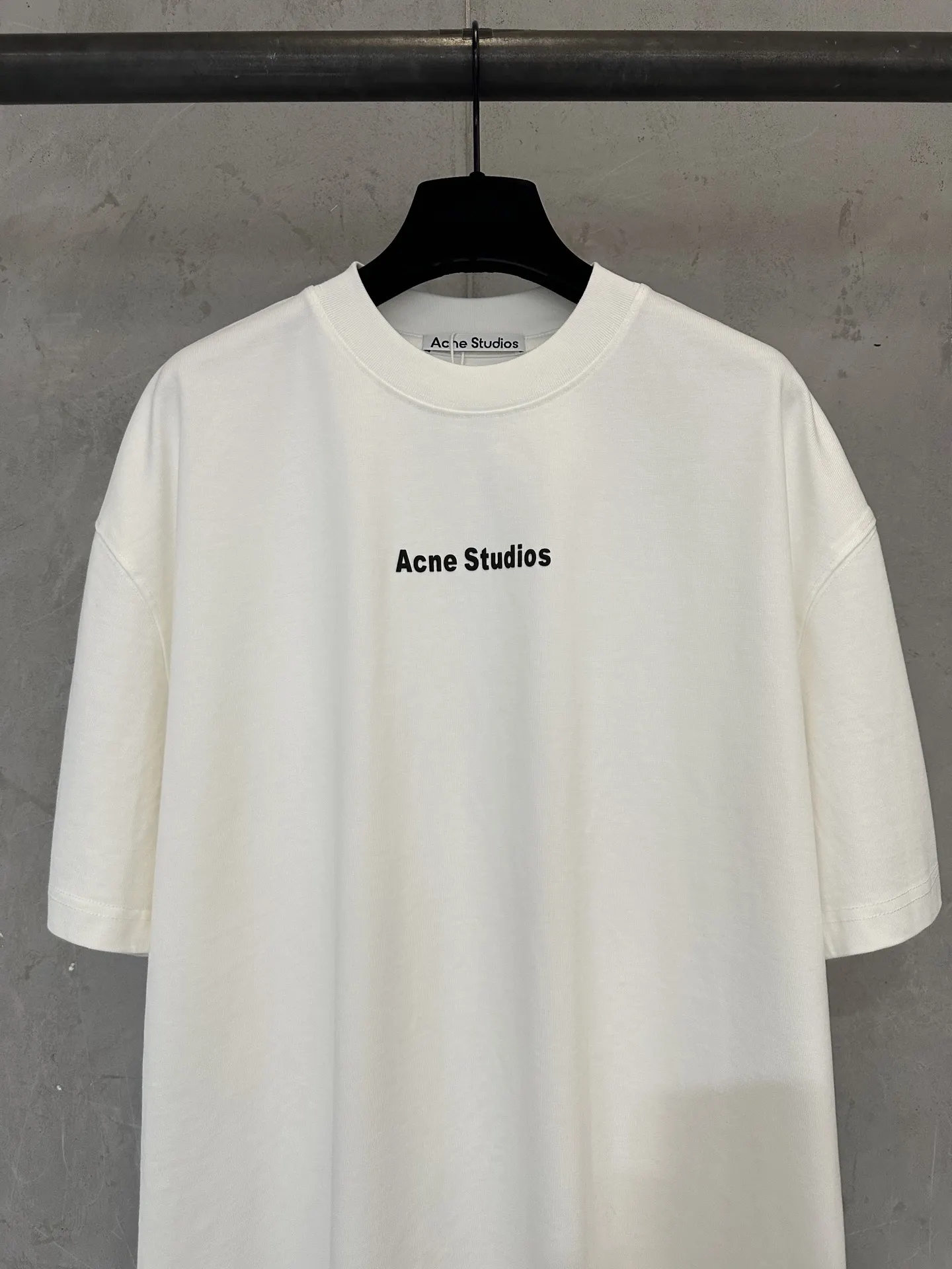 Logo-Print Heavyweight Cotton T-Shirt D22011900 — view 3
