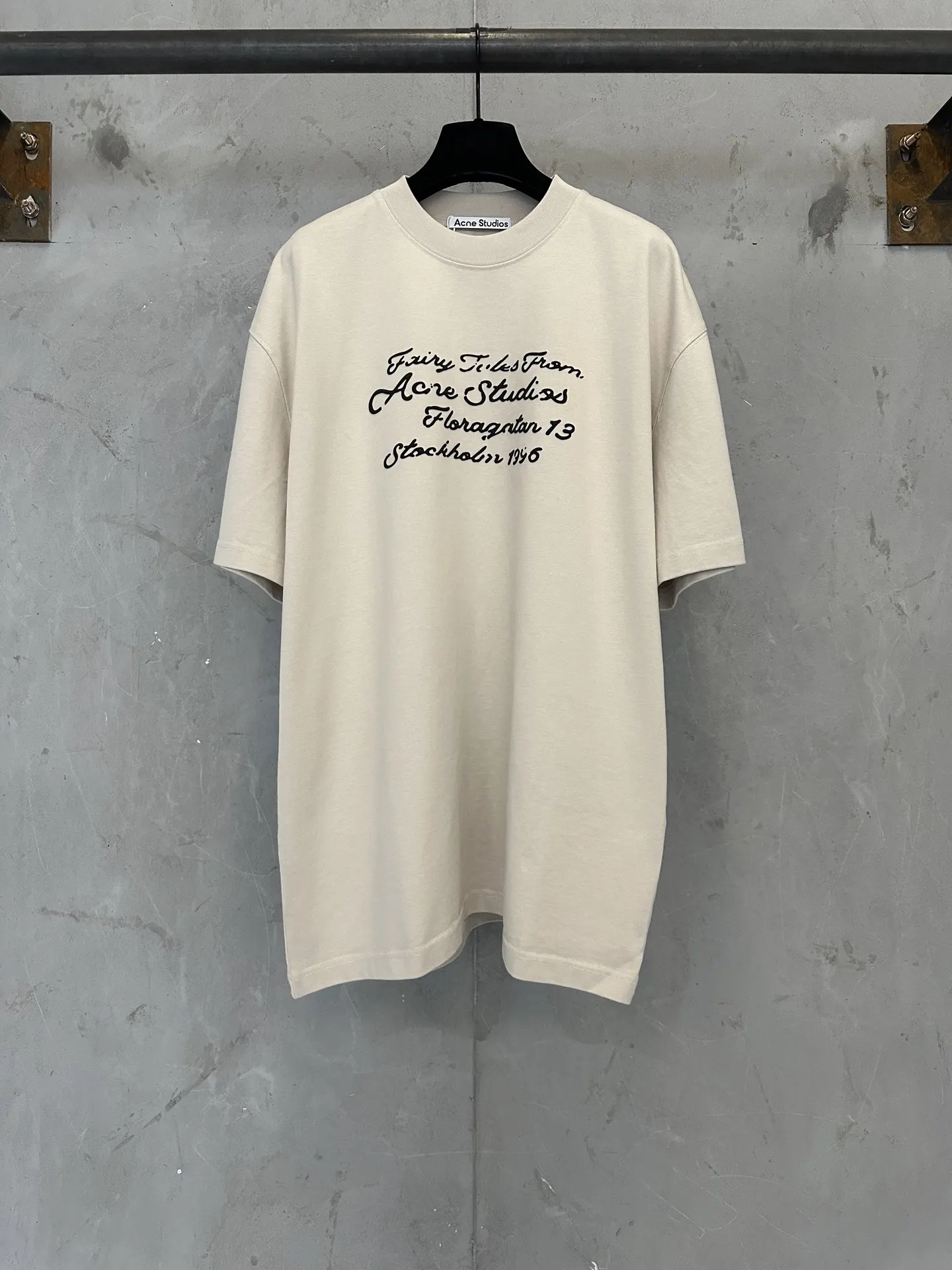 Logo Script Heavyweight Cotton T-Shirt D22011897