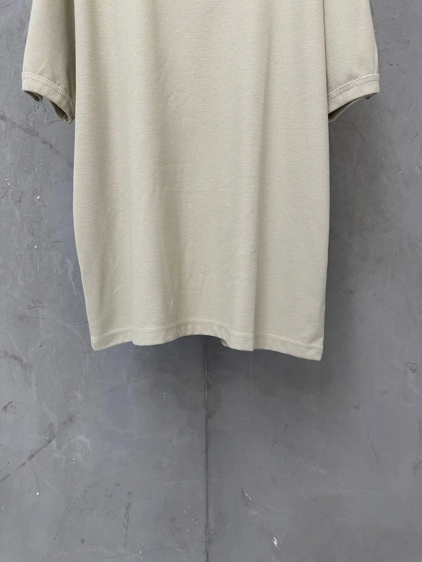 Logo-Plaque Waffle-Knit Cotton T-Shirt D16011355 — view 4