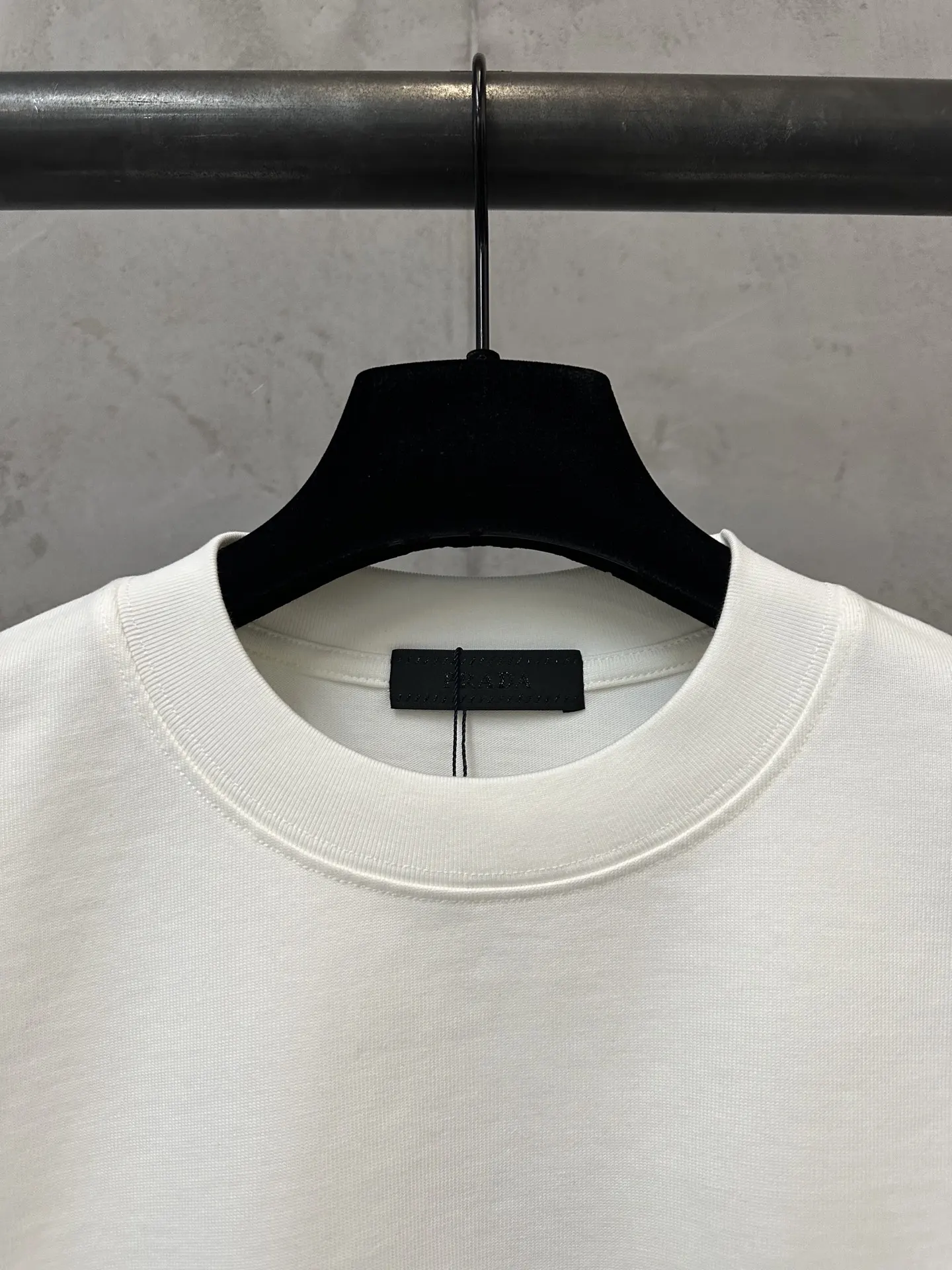 Logo-Embroidered Heavyweight Cotton T-Shirt D19011191 — view 5