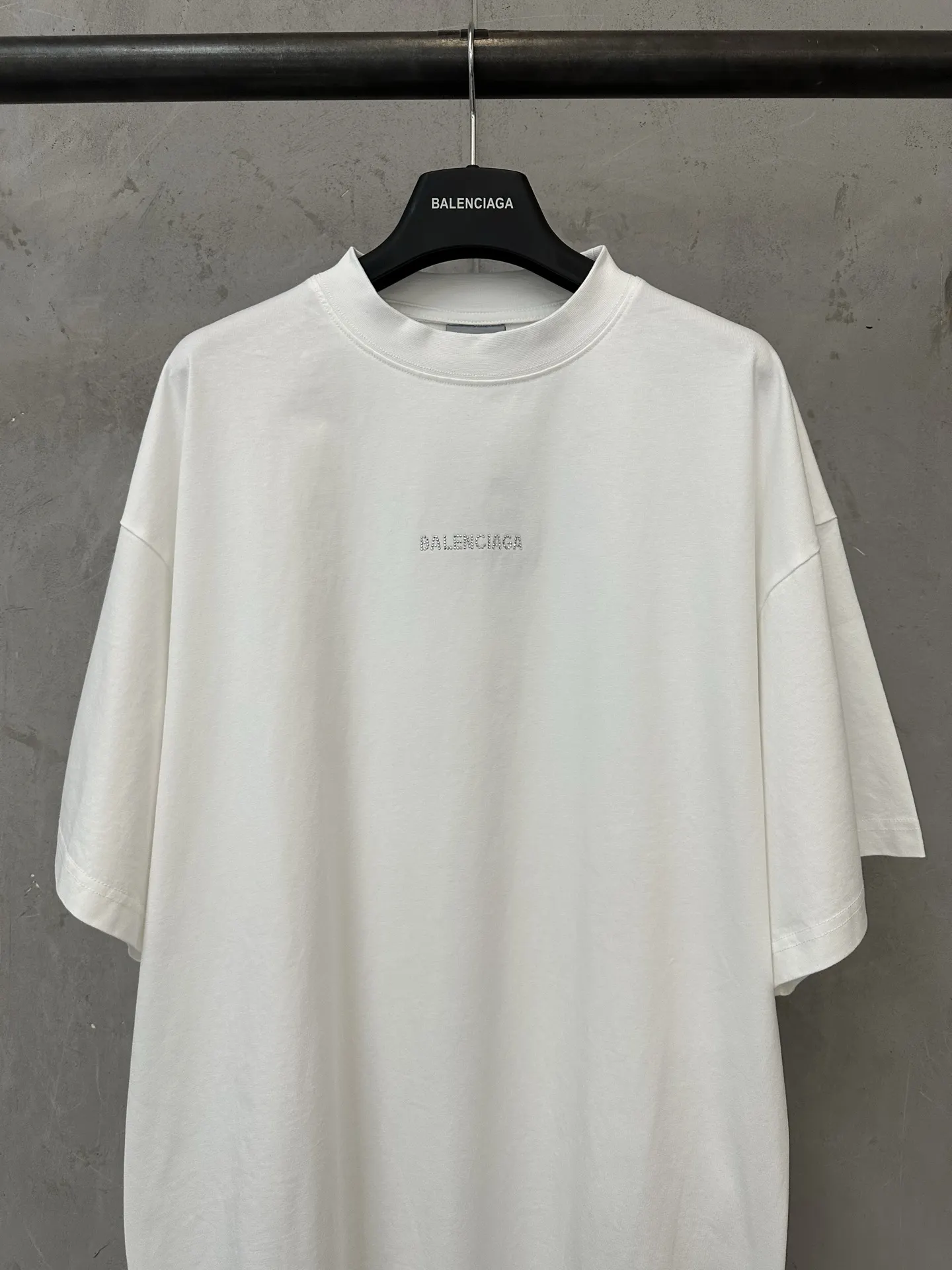 Rhinestone Logo Oversized T-Shirt D20018893 — view 3