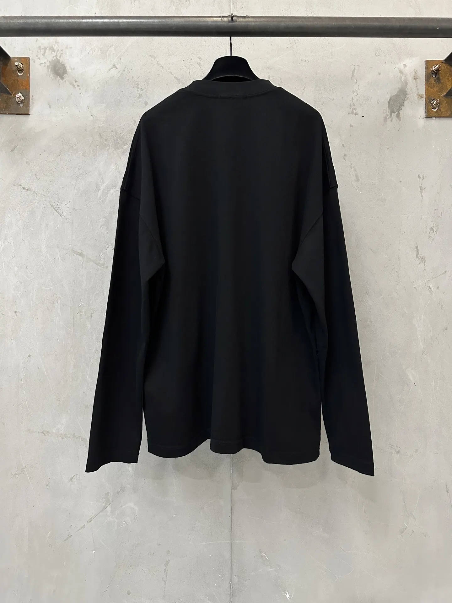 Logo Embroidered Long-Sleeve Cotton T-Shirt D20023729 — view 2
