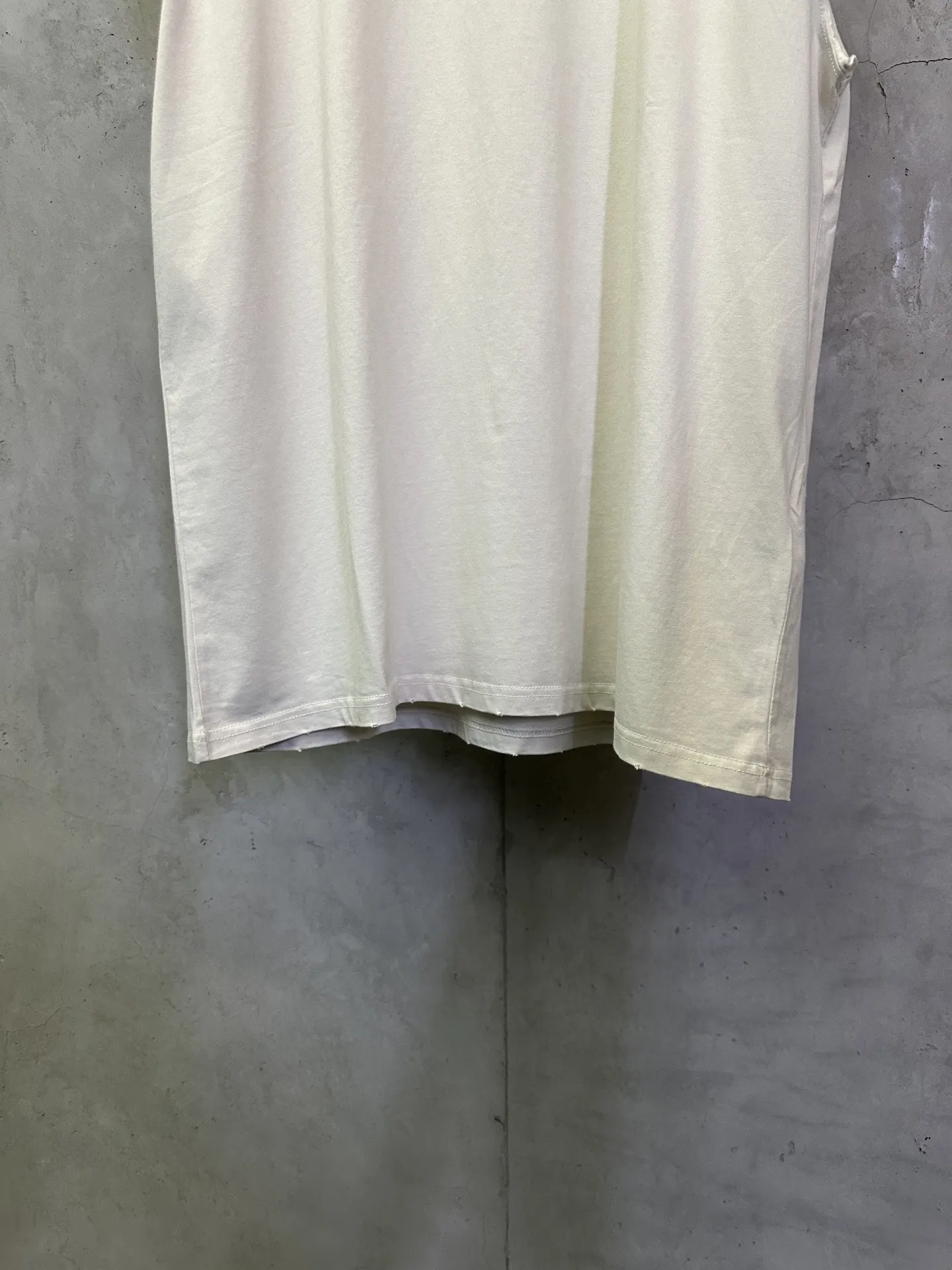 Logo Embroidery Distressed Cotton Tank Top D20512367 — view 4