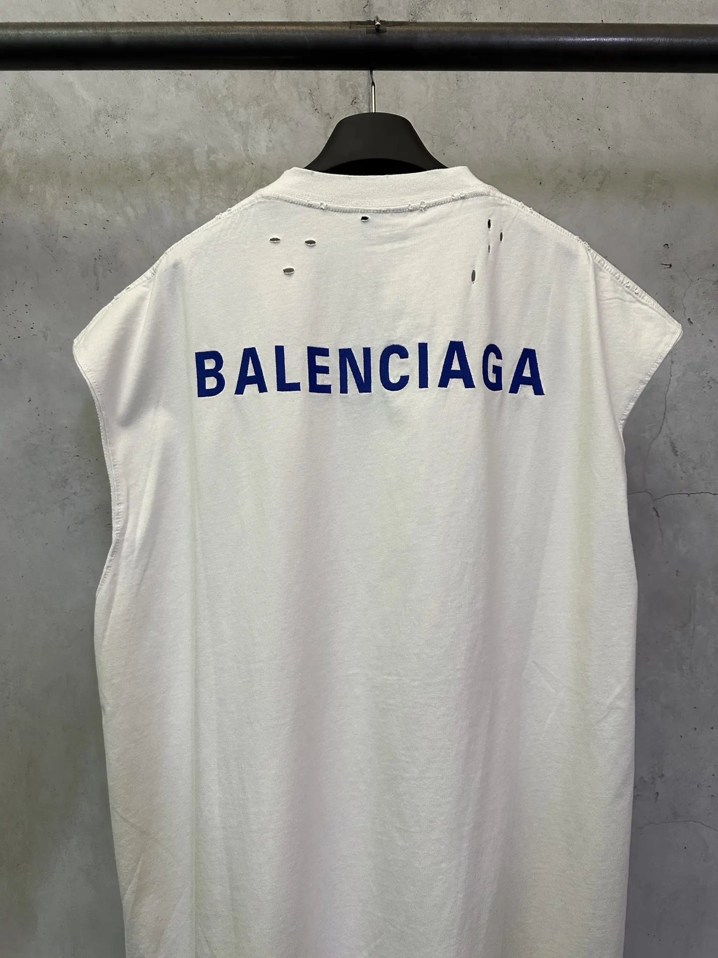Logo Embroidery Distressed Cotton Tank Top D20512367 — view 5