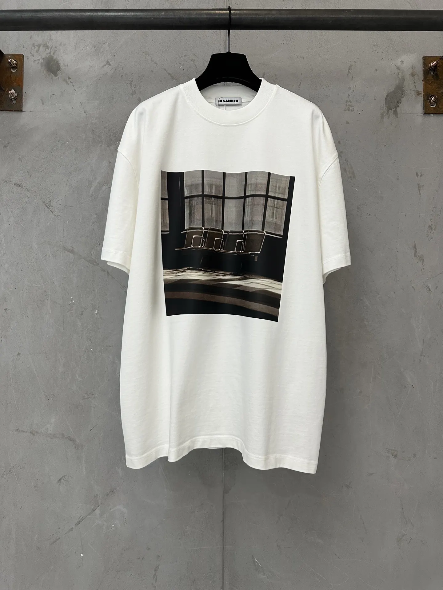 Waiting Room Graphic Heavyweight Cotton T-Shirt D20511488