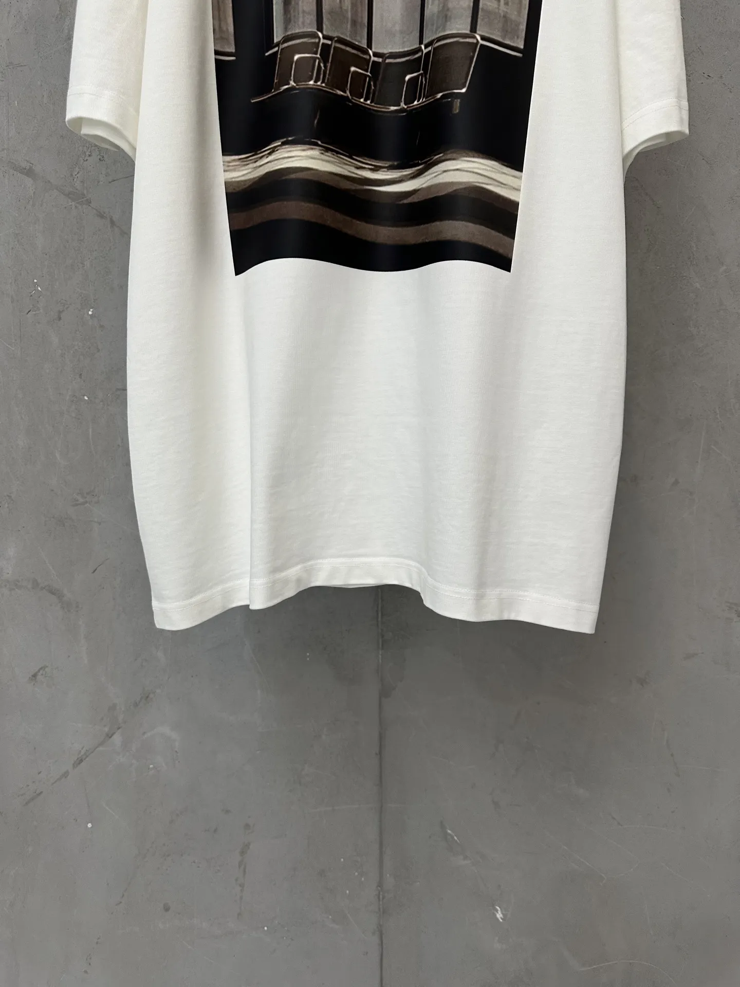 Waiting Room Graphic Heavyweight Cotton T-Shirt D20511488 — view 4