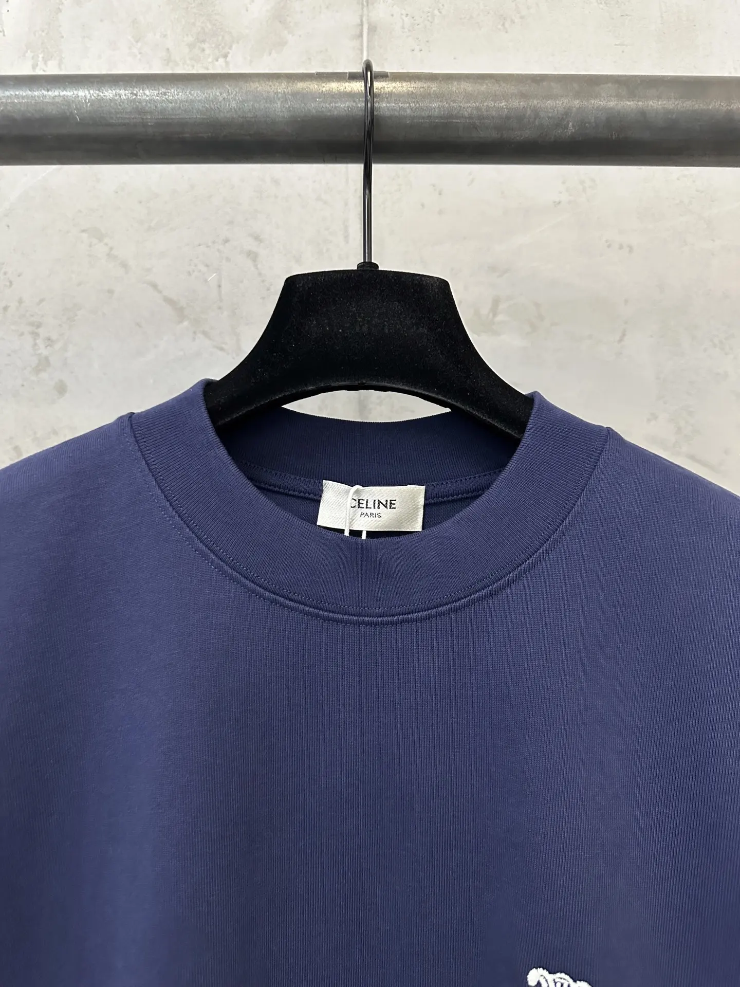 Triomphe Logo Embroidered Heavyweight T-Shirt D21018932 — view 5
