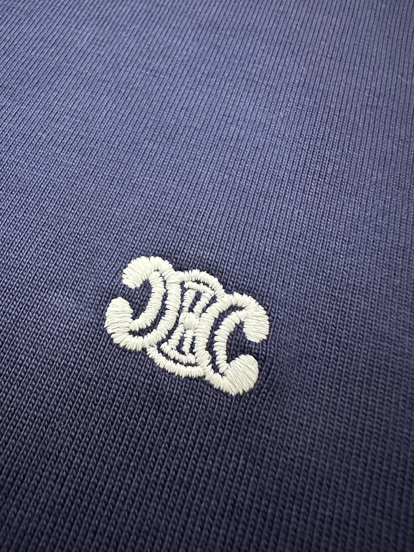 Triomphe Logo Embroidered Heavyweight T-Shirt D21018932 — view 7