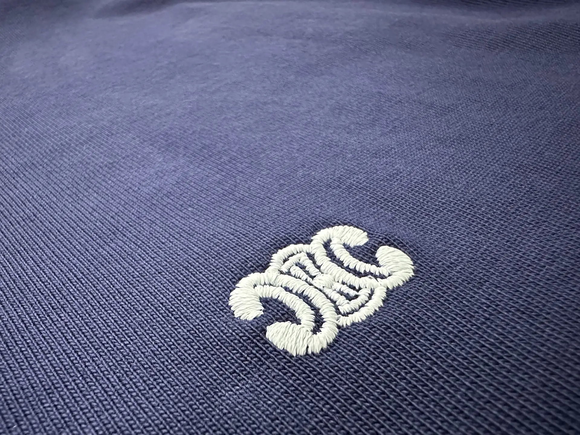 Triomphe Logo Embroidered Heavyweight T-Shirt D21018932 — view 8