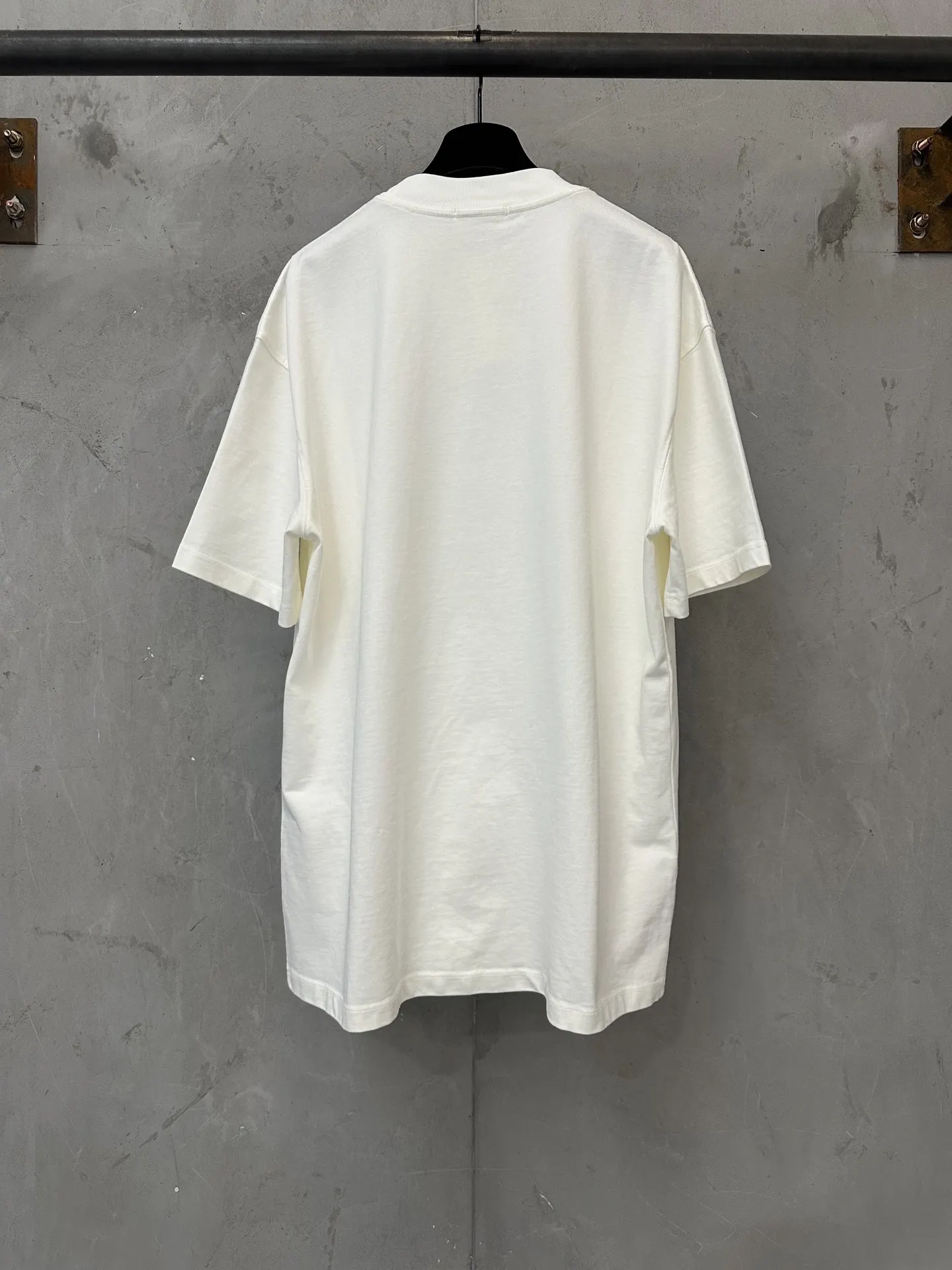 Triomphe Logo Embroidered Heavyweight T-Shirt D21018928 — view 2