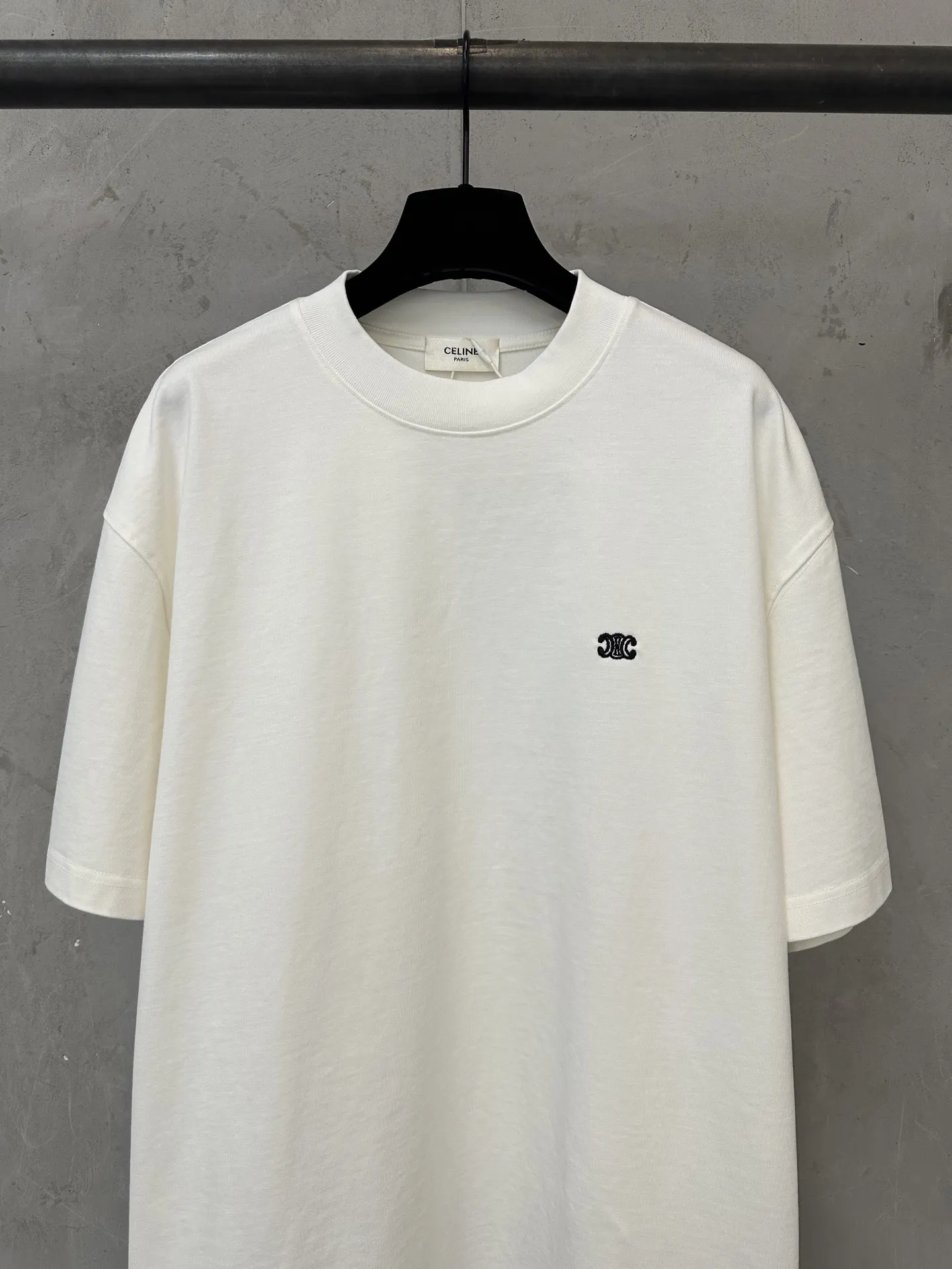 Triomphe Logo Embroidered Heavyweight T-Shirt D21018928 — view 3
