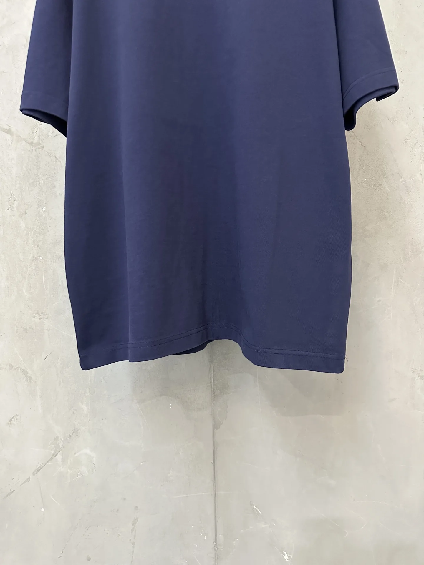 Embossed Logo Heavyweight Cotton T-Shirt D21020488 — view 4