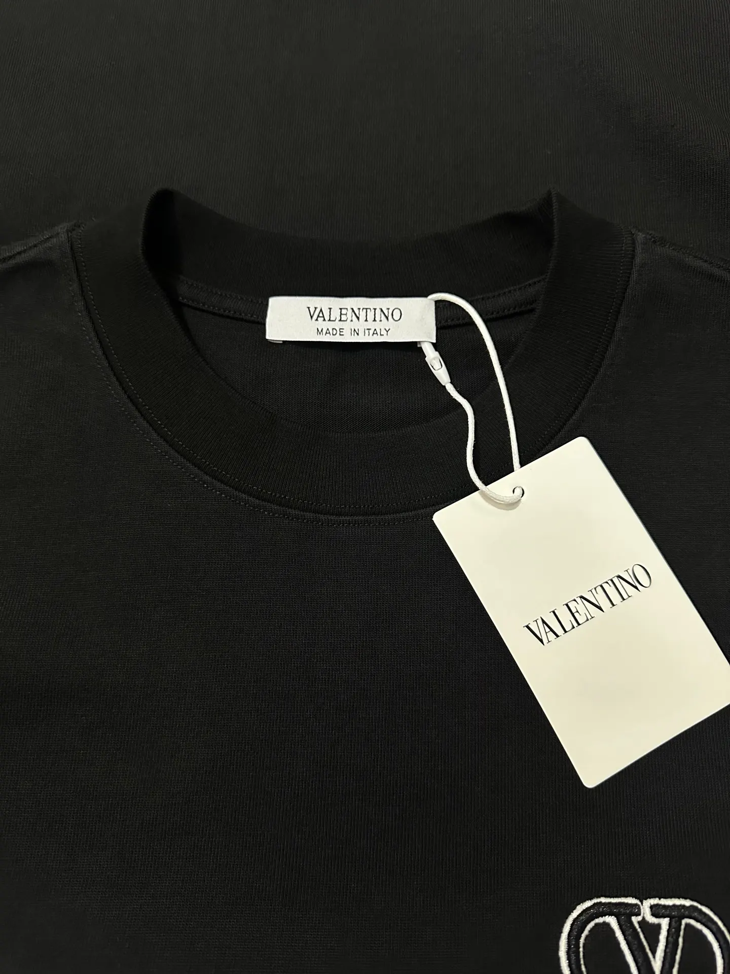 VLogo Embroidered Heavyweight Cotton T-Shirt D21020651 — view 6
