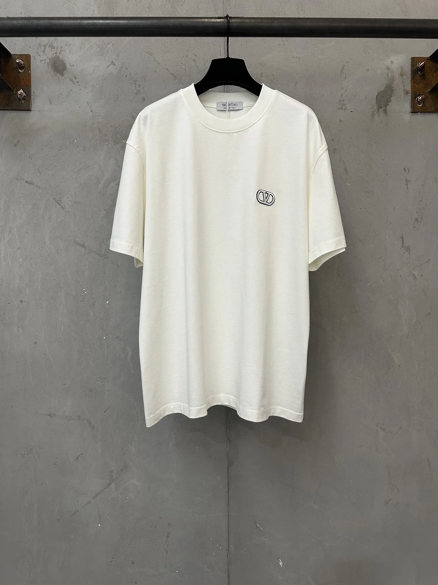 VLogo Embroidered Heavyweight Cotton T-Shirt D21020650