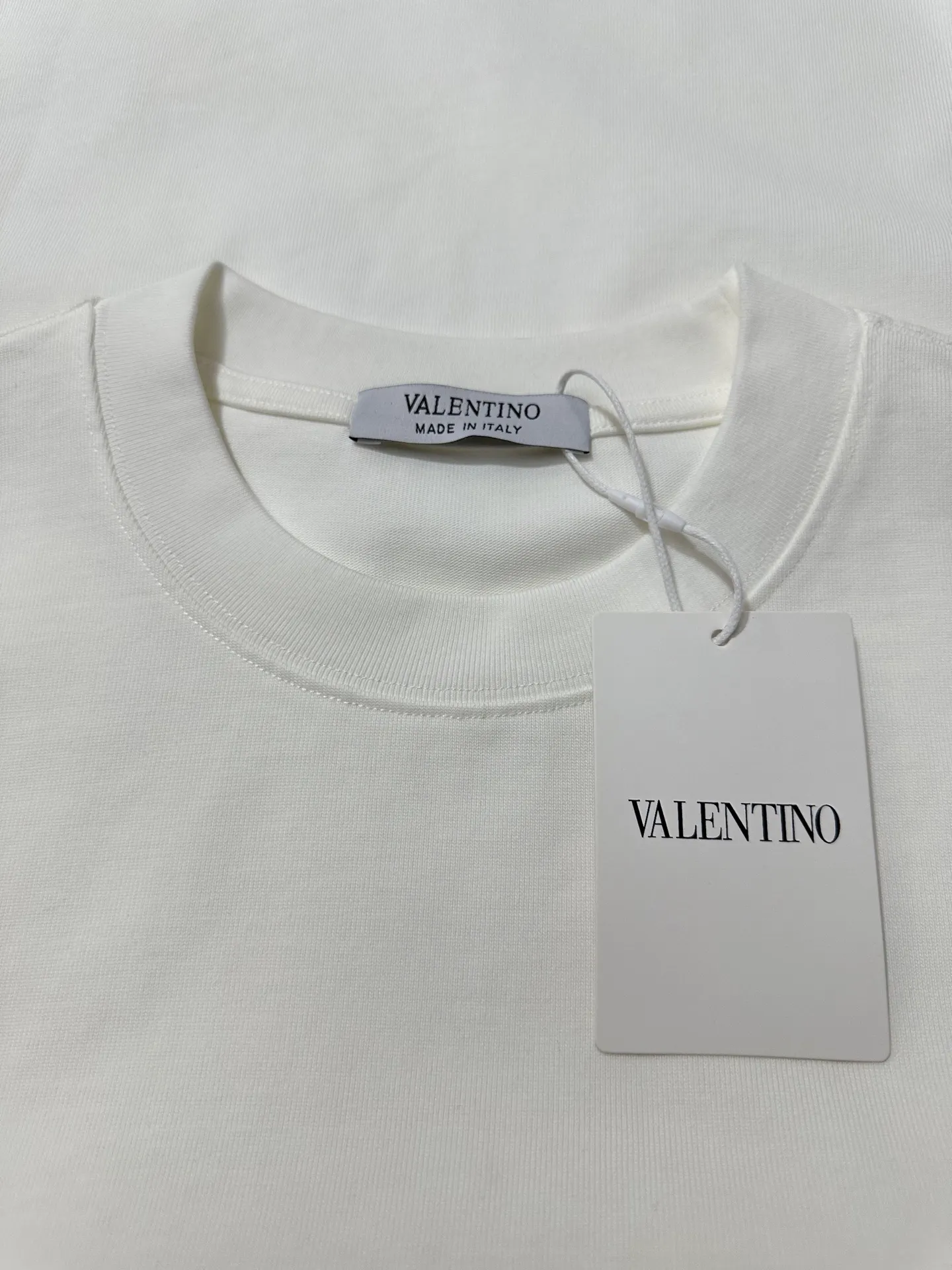 VLogo Embroidered Heavyweight Cotton T-Shirt D21020650 — view 6